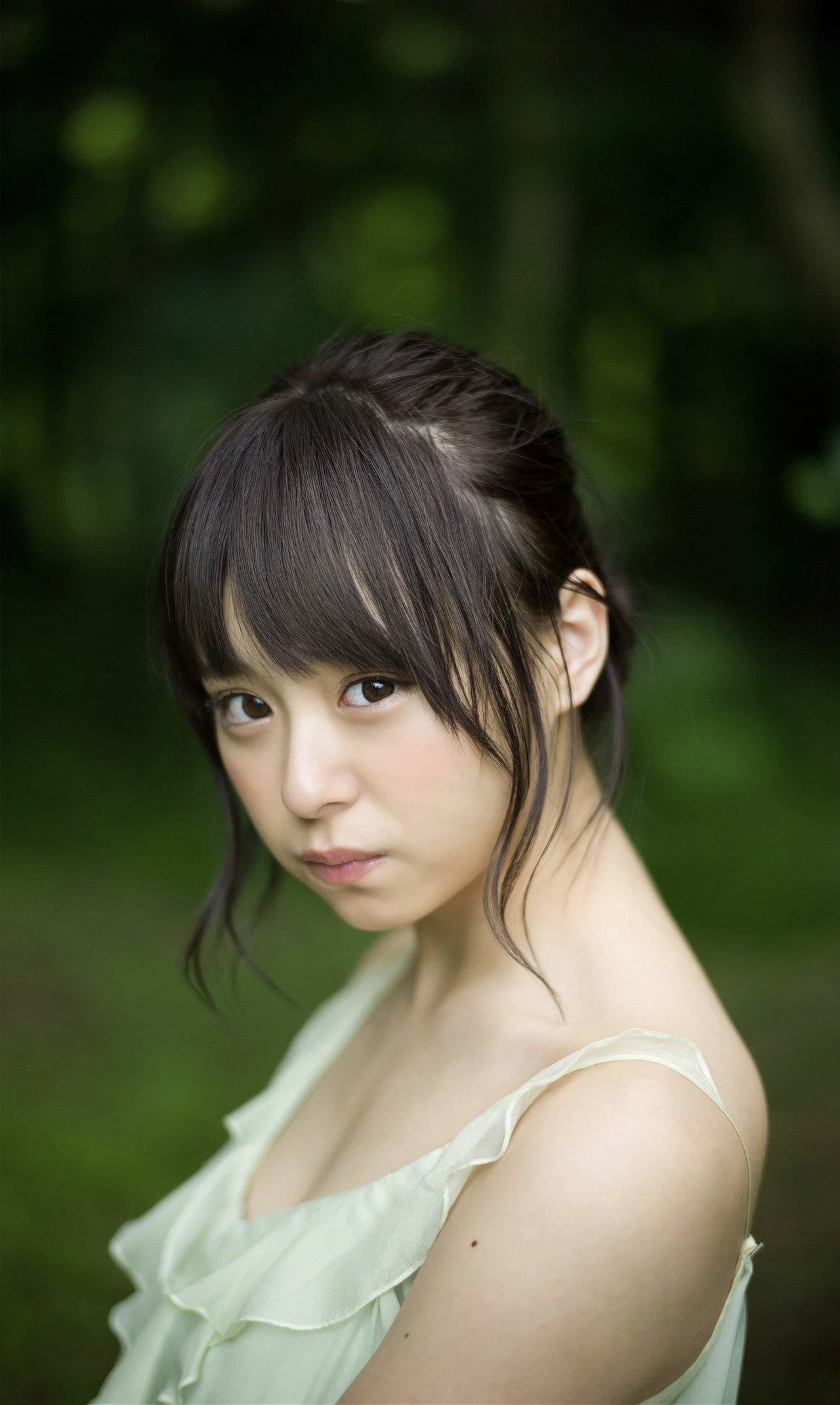Rena Sato 佐藤麗奈, 週プレ Photo Book 「不思議の国のさとれな」 Set.04