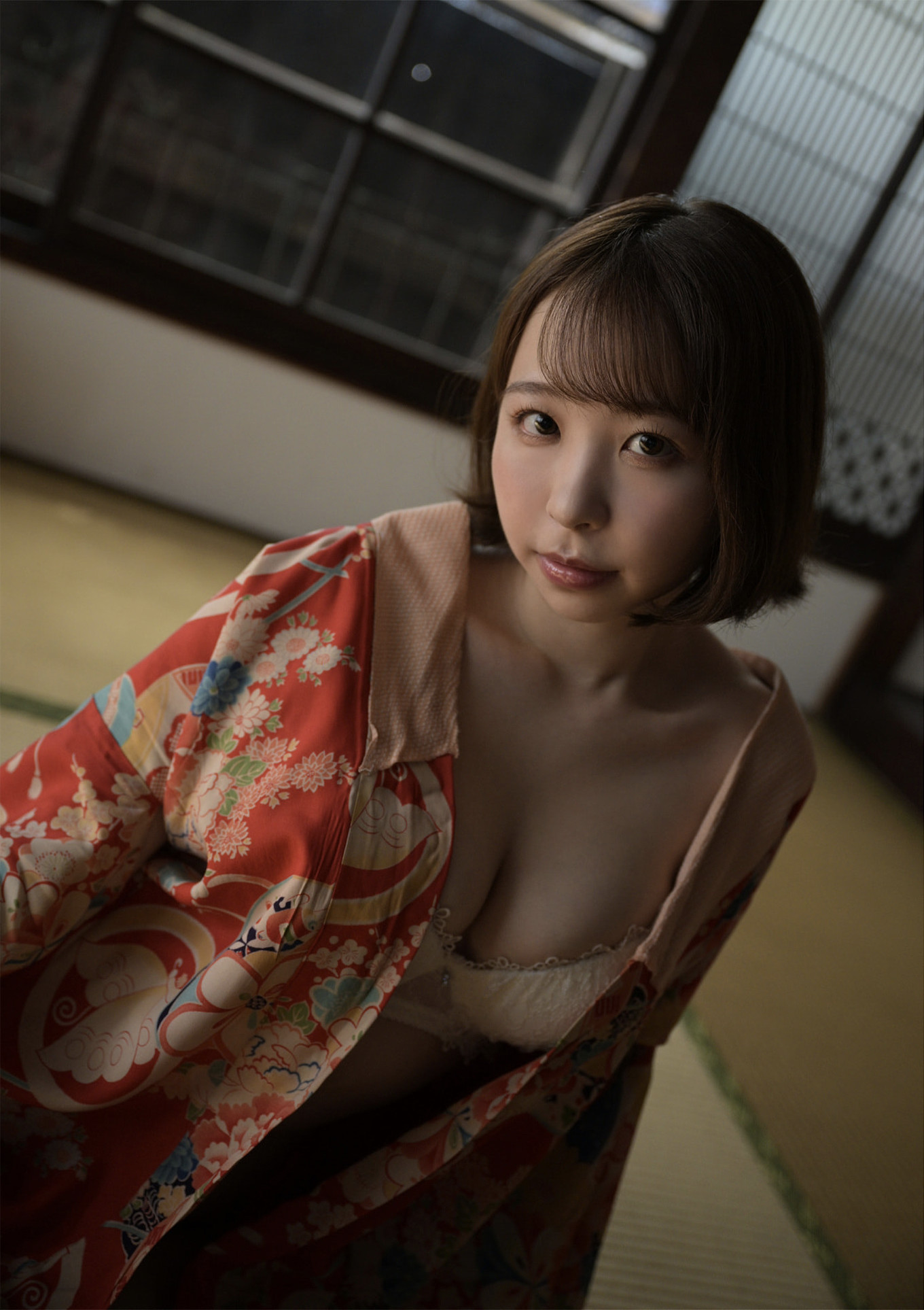 Riho Shishido 宍戸里帆, 週刊現代デジタル写真集 「現役女子大生のマシュマロ巨乳」 Set.01