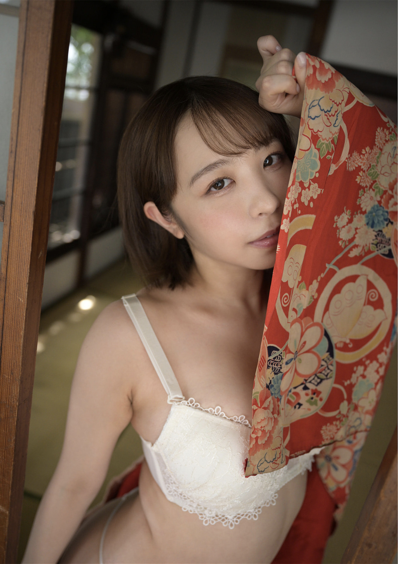 Riho Shishido 宍戸里帆, 週刊現代デジタル写真集 「現役女子大生のマシュマロ巨乳」 Set.01