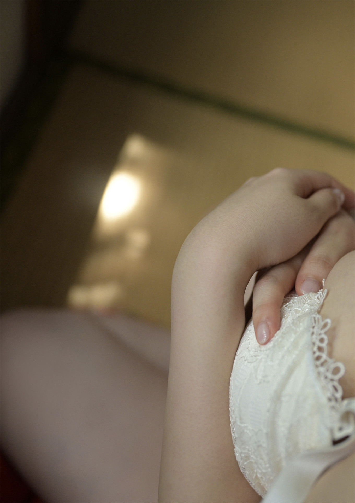 Riho Shishido 宍戸里帆, 週刊現代デジタル写真集 「現役女子大生のマシュマロ巨乳」 Set.01