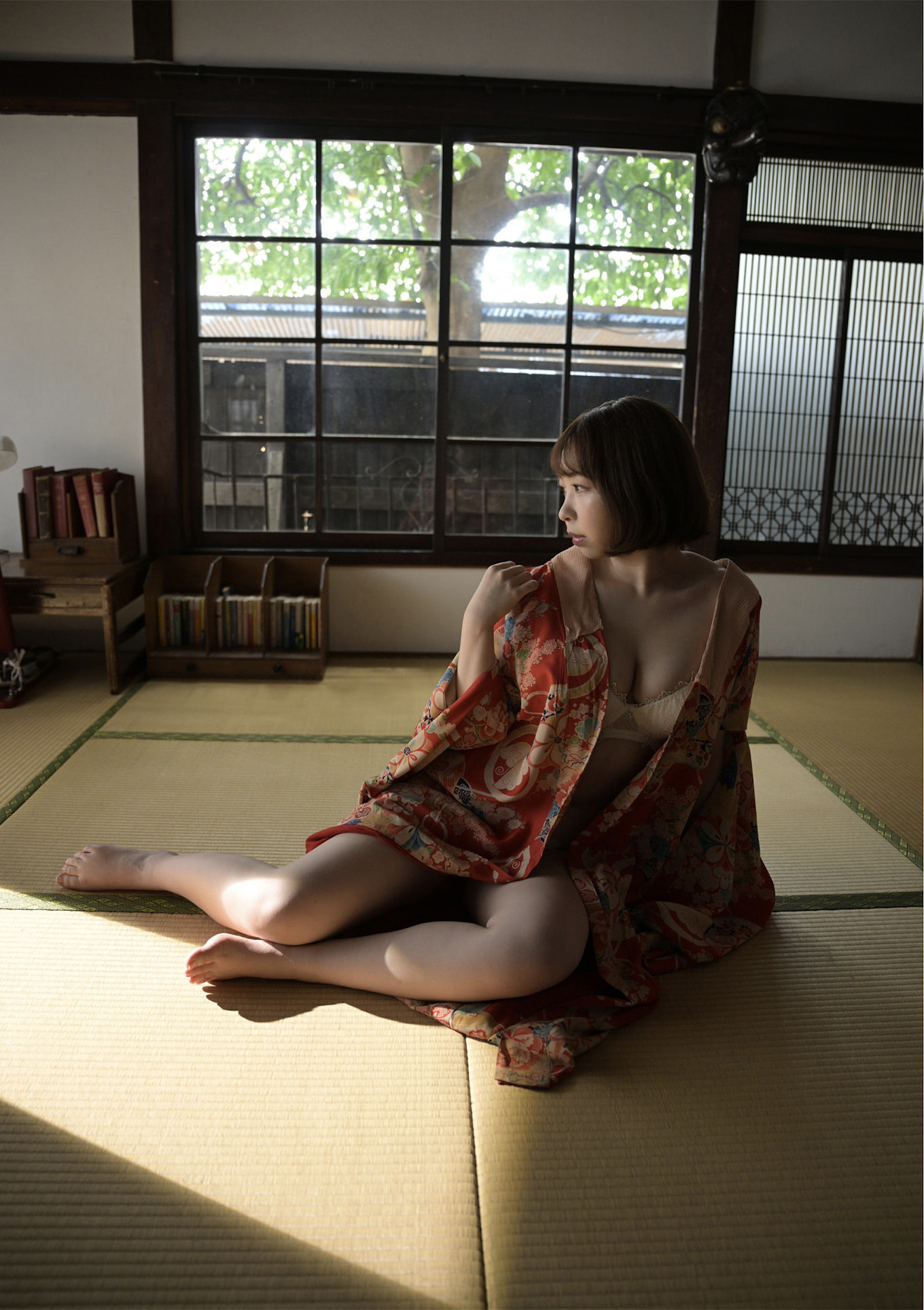 Riho Shishido 宍戸里帆, 週刊現代デジタル写真集 「現役女子大生のマシュマロ巨乳」 Set.01