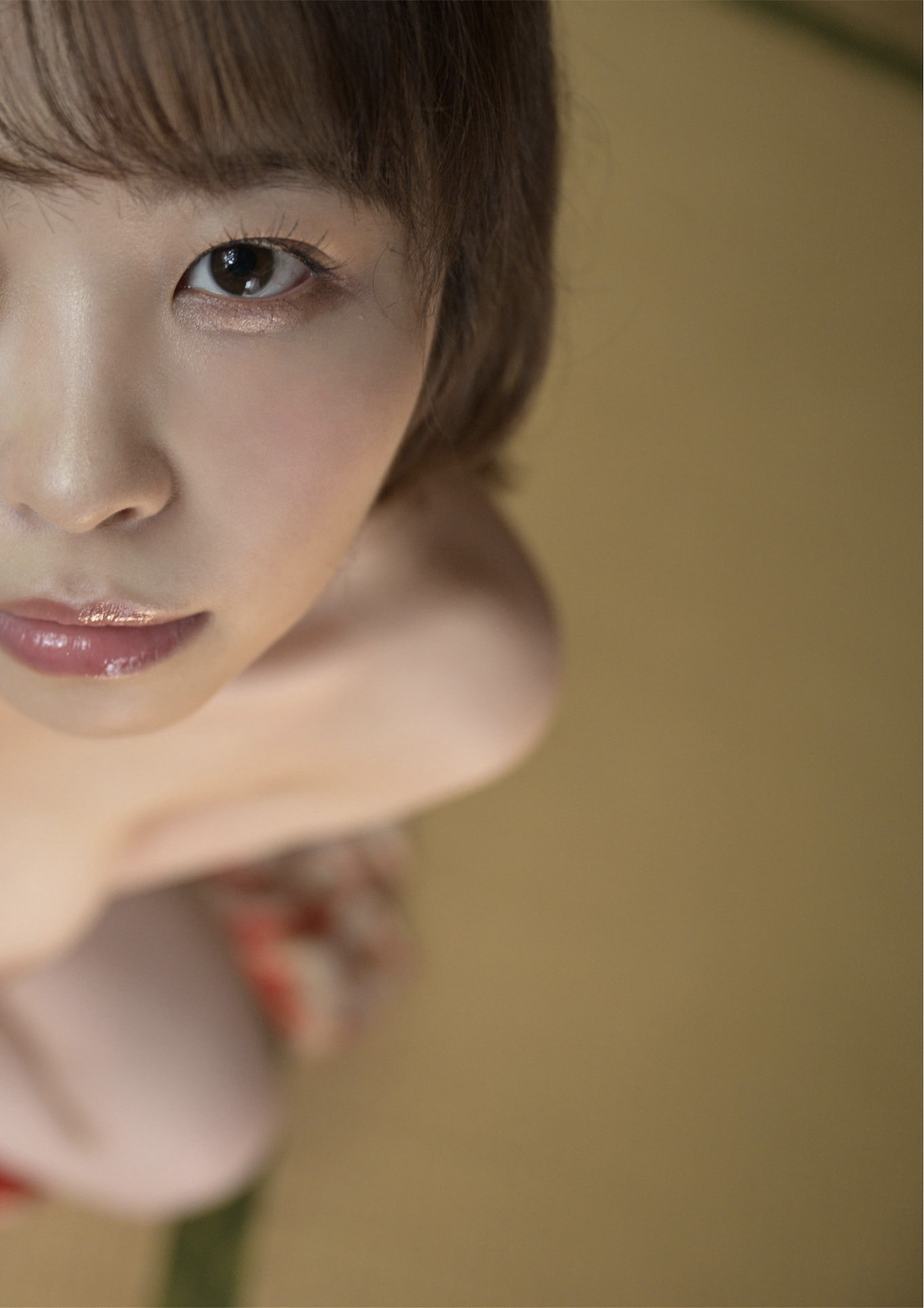 Riho Shishido 宍戸里帆, 週刊現代デジタル写真集 「現役女子大生のマシュマロ巨乳」 Set.01