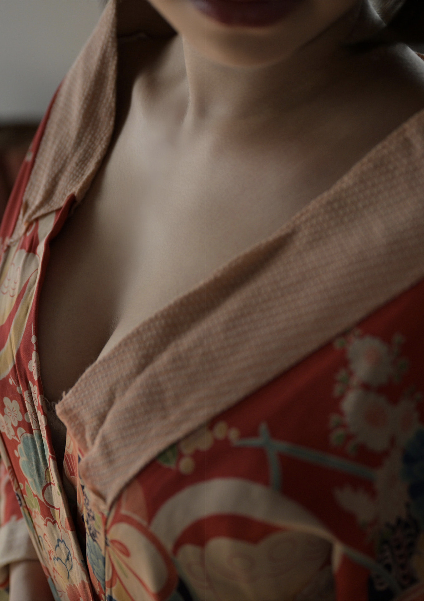 Riho Shishido 宍戸里帆, 週刊現代デジタル写真集 「現役女子大生のマシュマロ巨乳」 Set.01