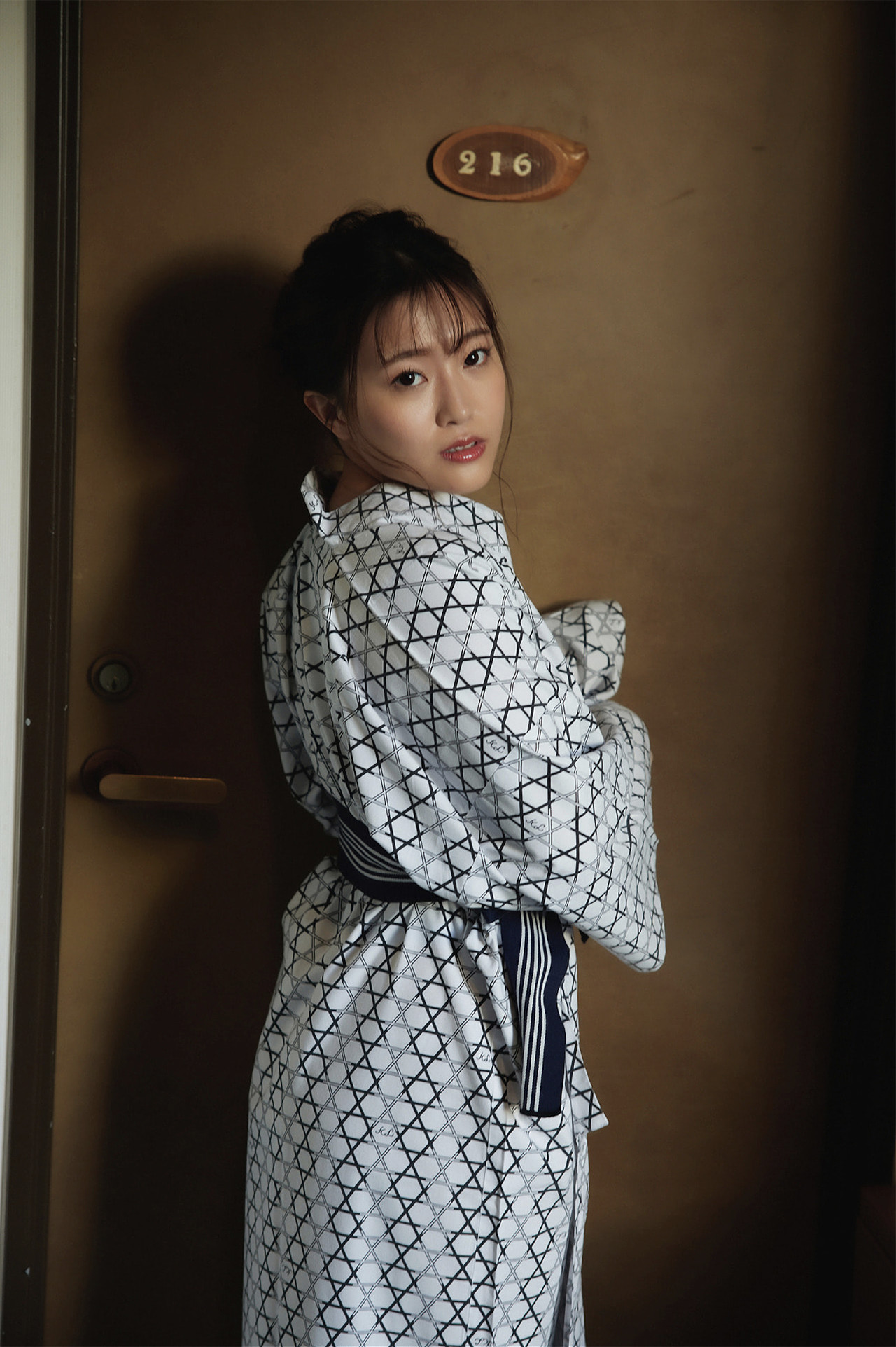 Erika Inami 伊南えりか, ヌード写真集 「激情の眼差し」 Set.02