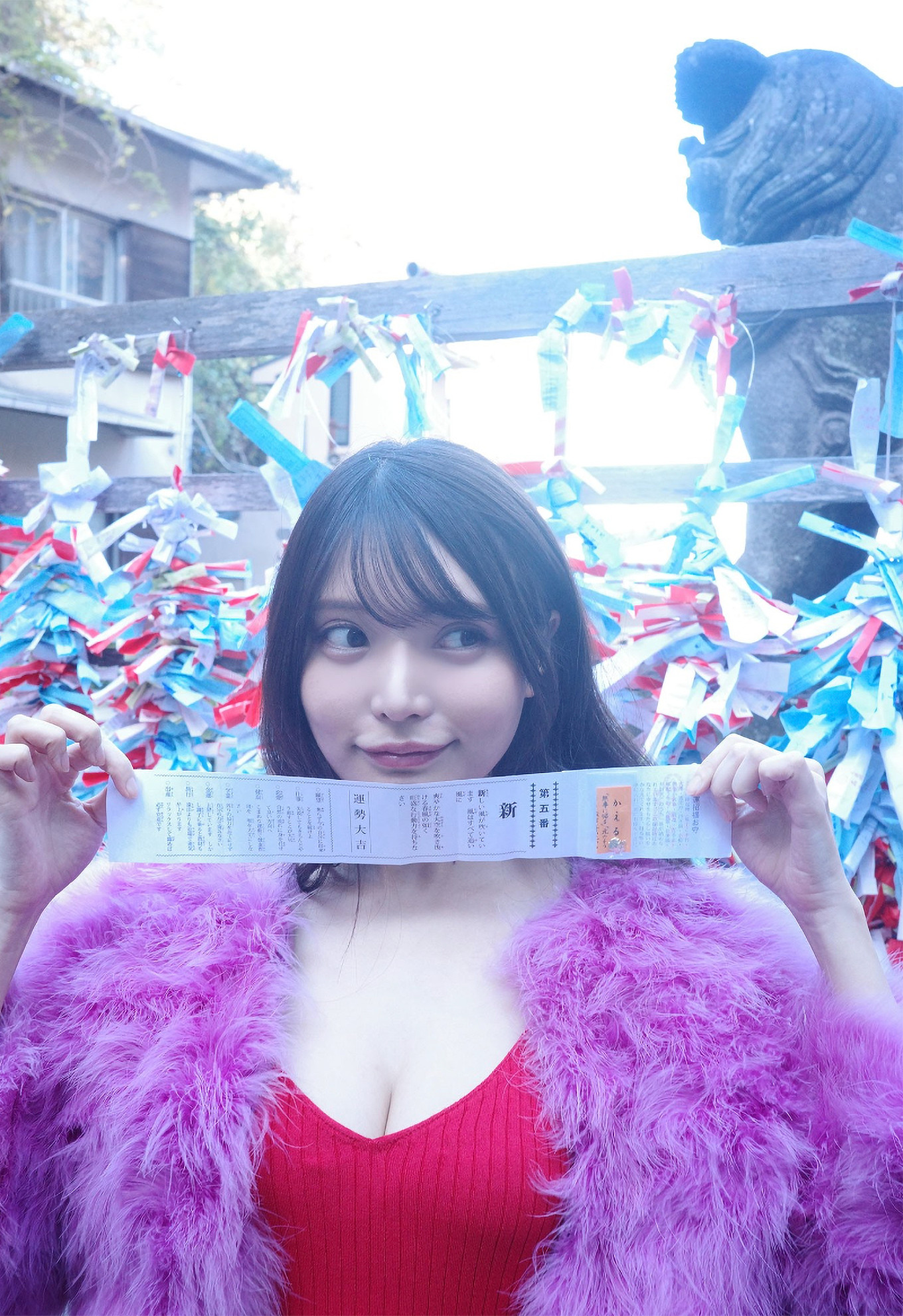 Sayaka Nitori 似鳥沙也加, 写真集 旬撮ガール Vol.2 早くも限界突破な美バスト