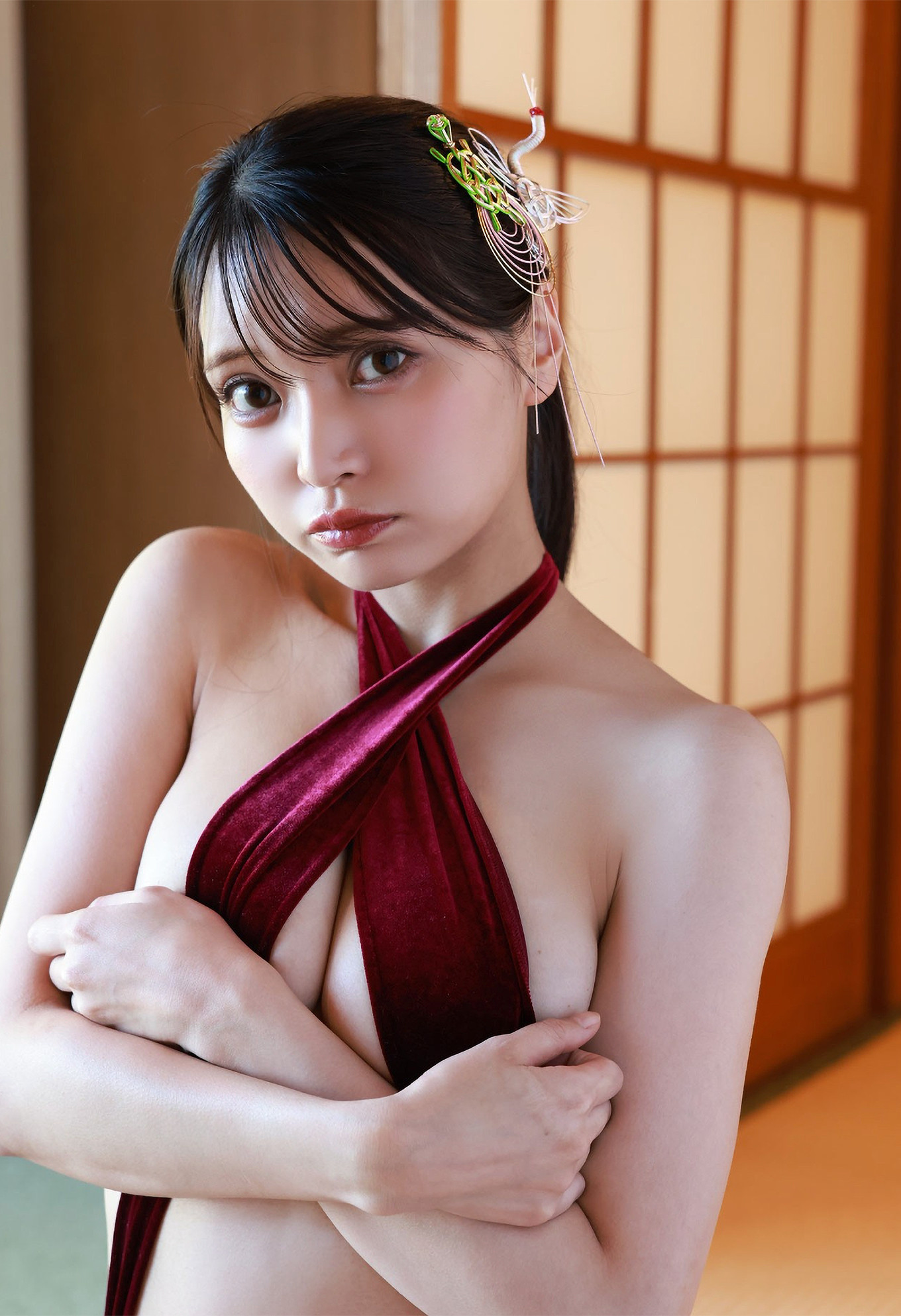 Sayaka Nitori 似鳥沙也加, 写真集 旬撮ガール Vol.2 早くも限界突破な美バスト