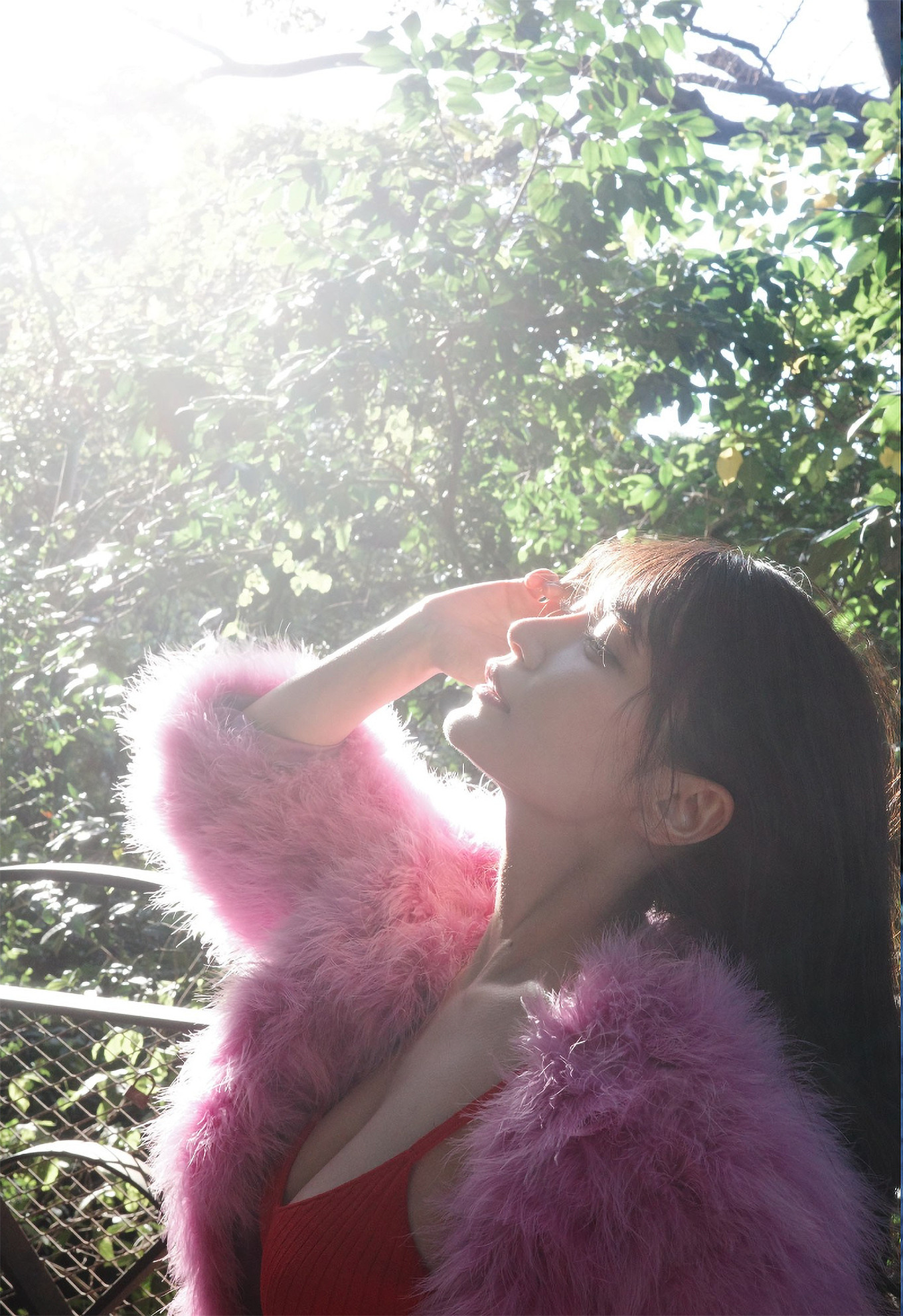 Sayaka Nitori 似鳥沙也加, 写真集 旬撮ガール Vol.2 早くも限界突破な美バスト
