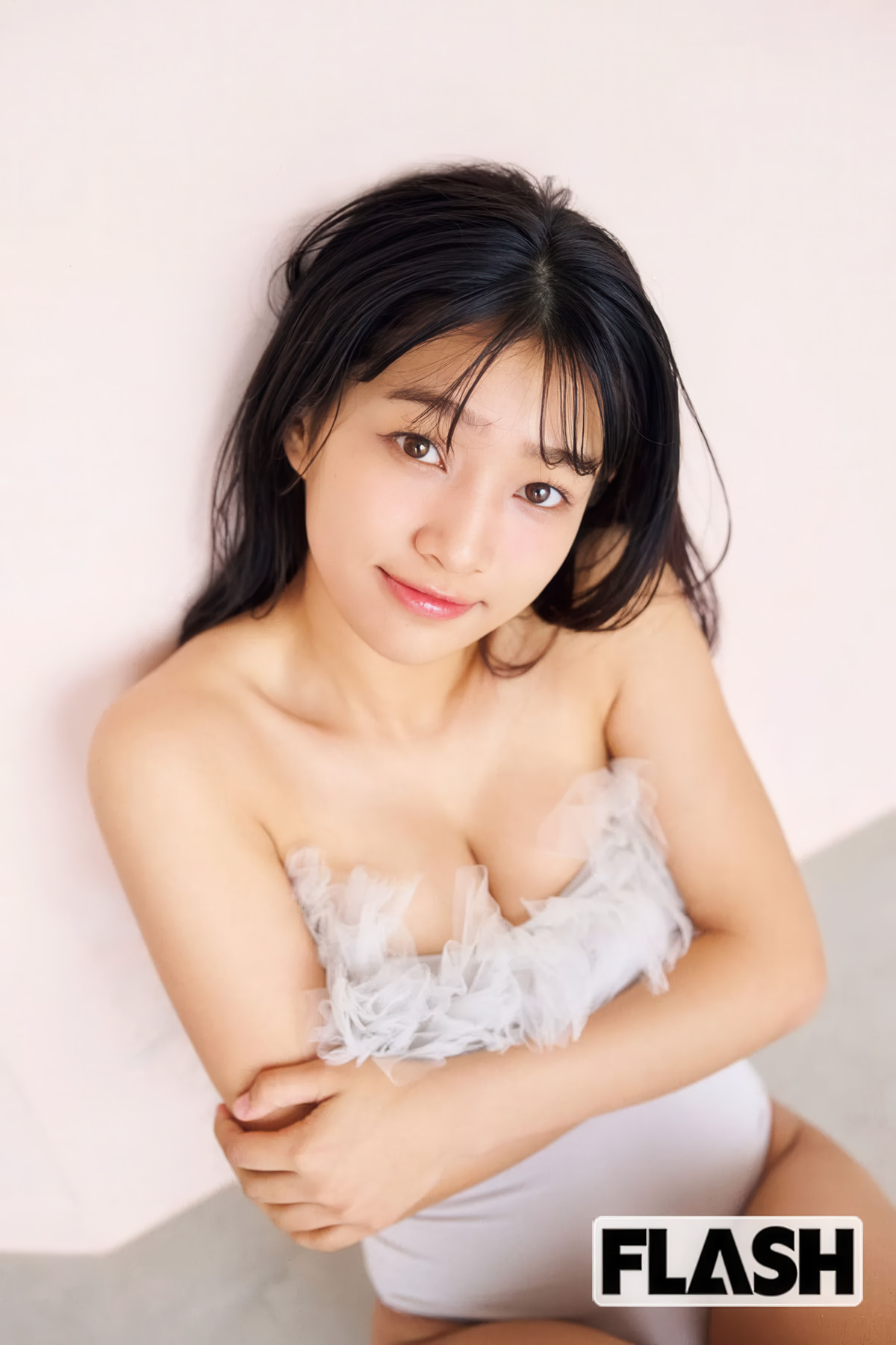 Karina Nizisaki 虹咲カリナ, FLASH 2025.06.24 (フラッシュ 2025年6月24日号)