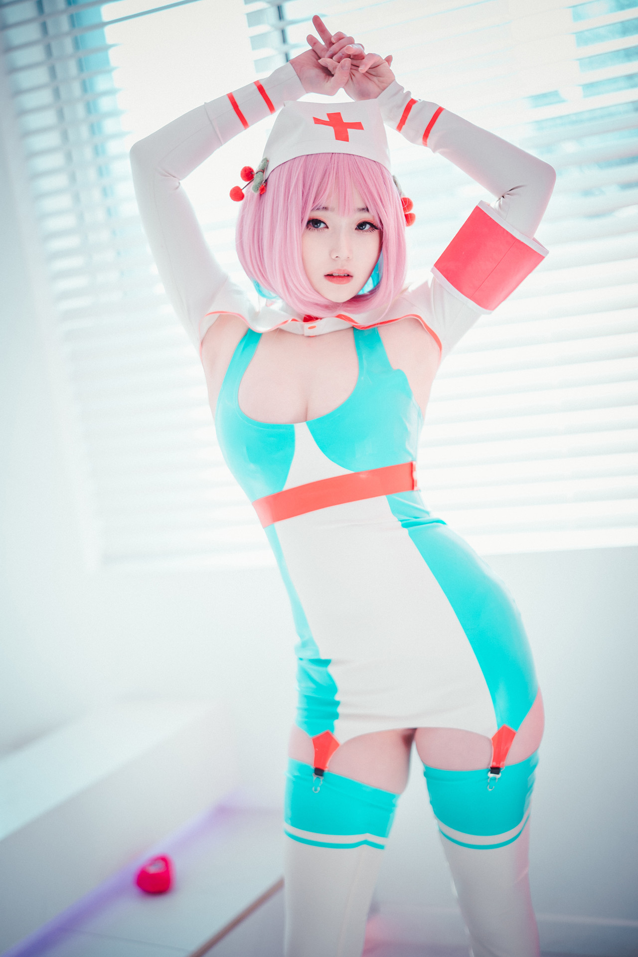 Bambi 밤비, DJAWA ‘Cling To Latex’