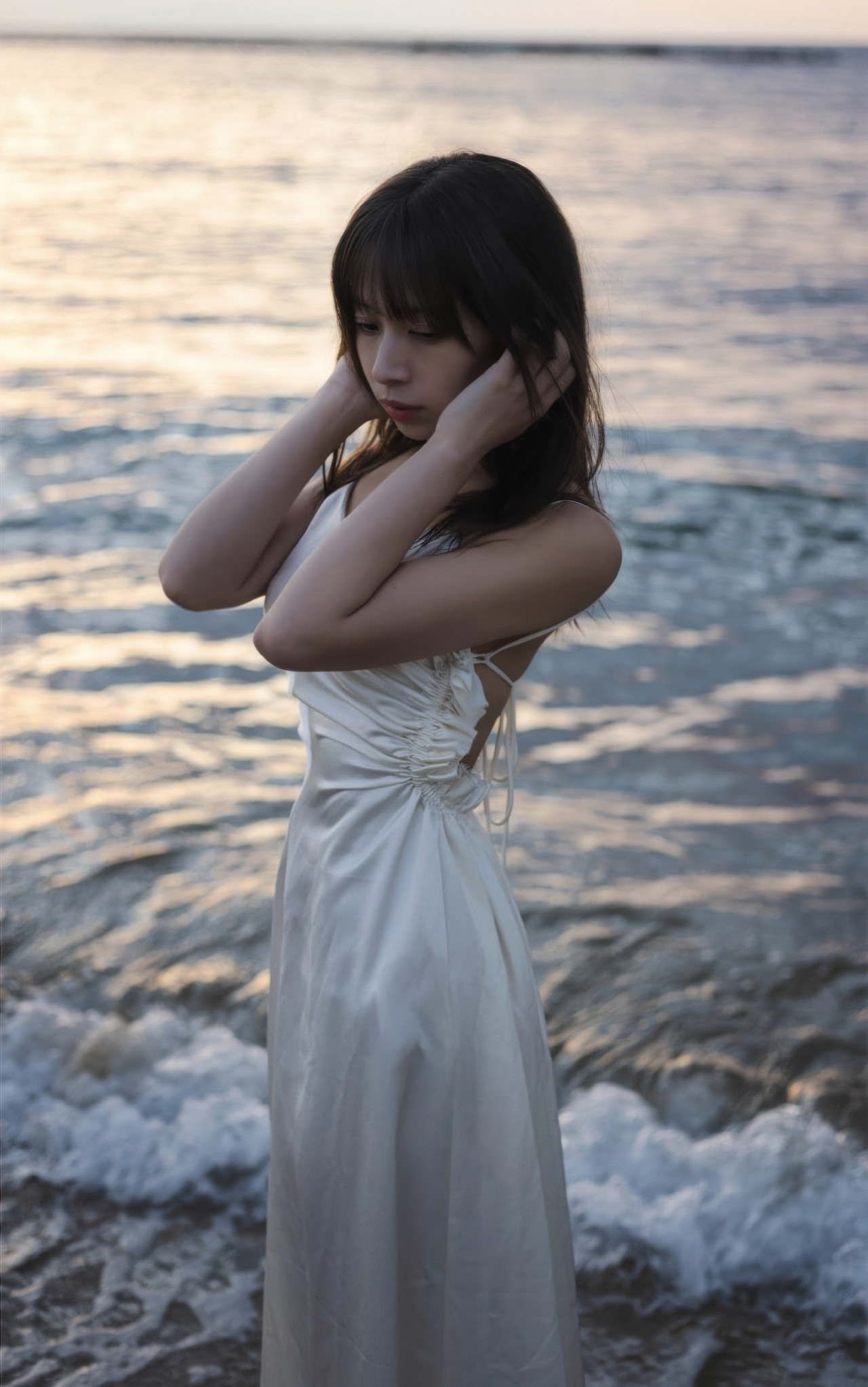 Rinne Momoshiro 百城凛音, 1st写真集 「Rinon. -Digital Edition-」 Set.01