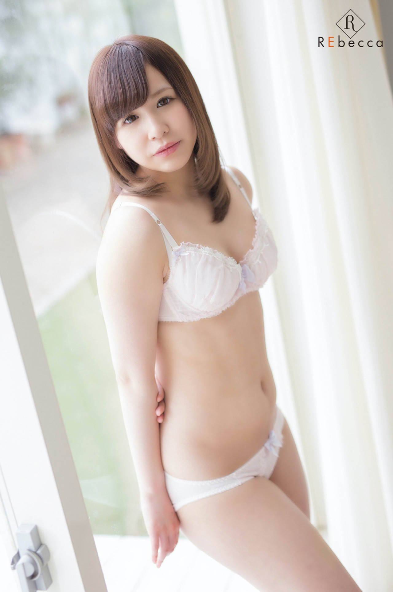 Hazumi Tsuguha 羽純つぐは, 写真集 「初裸 Virgin Nude」 Set.01