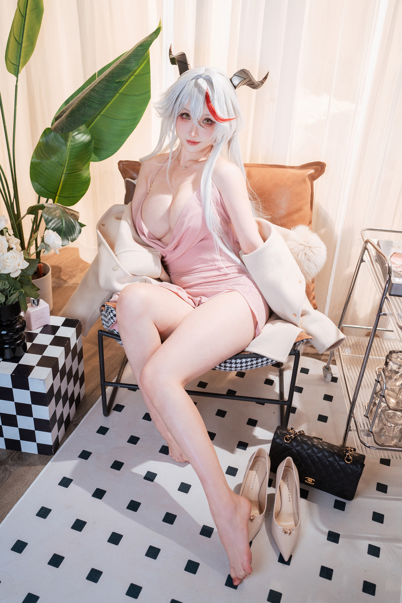 Cosplay Rioko凉凉子 – 碧蓝航线 埃吉尔居家版
