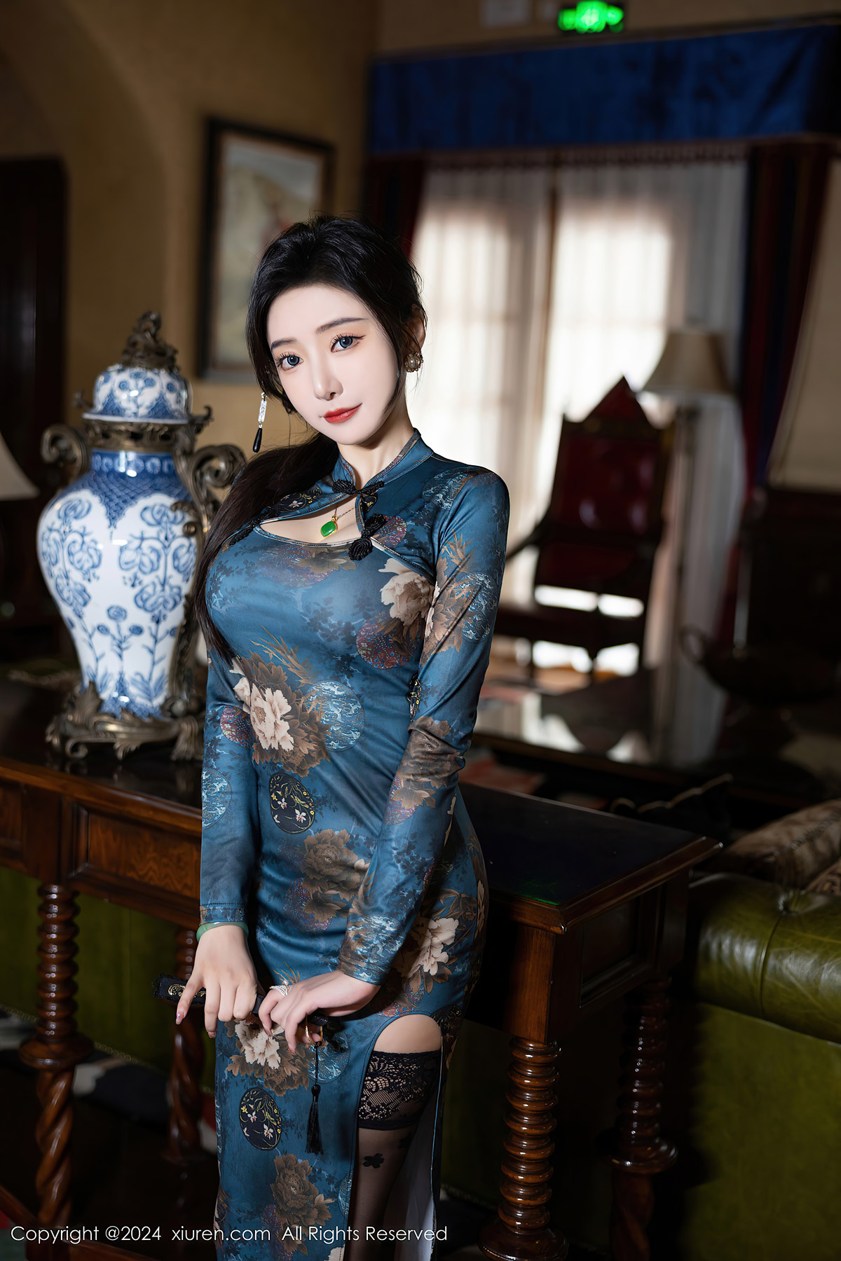 XiuRen秀人网 No.8425 王馨瑶yanni