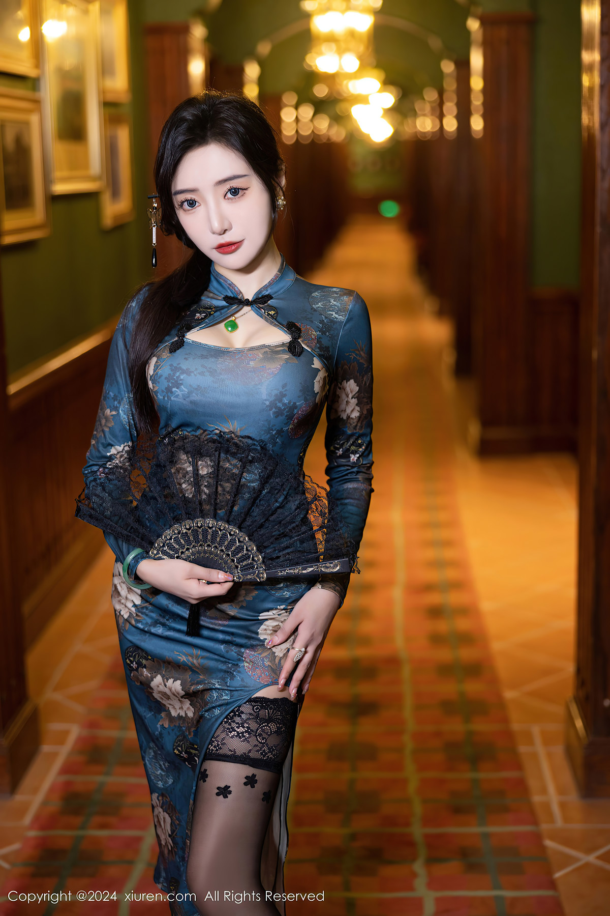 XiuRen秀人网 No.8425 王馨瑶yanni