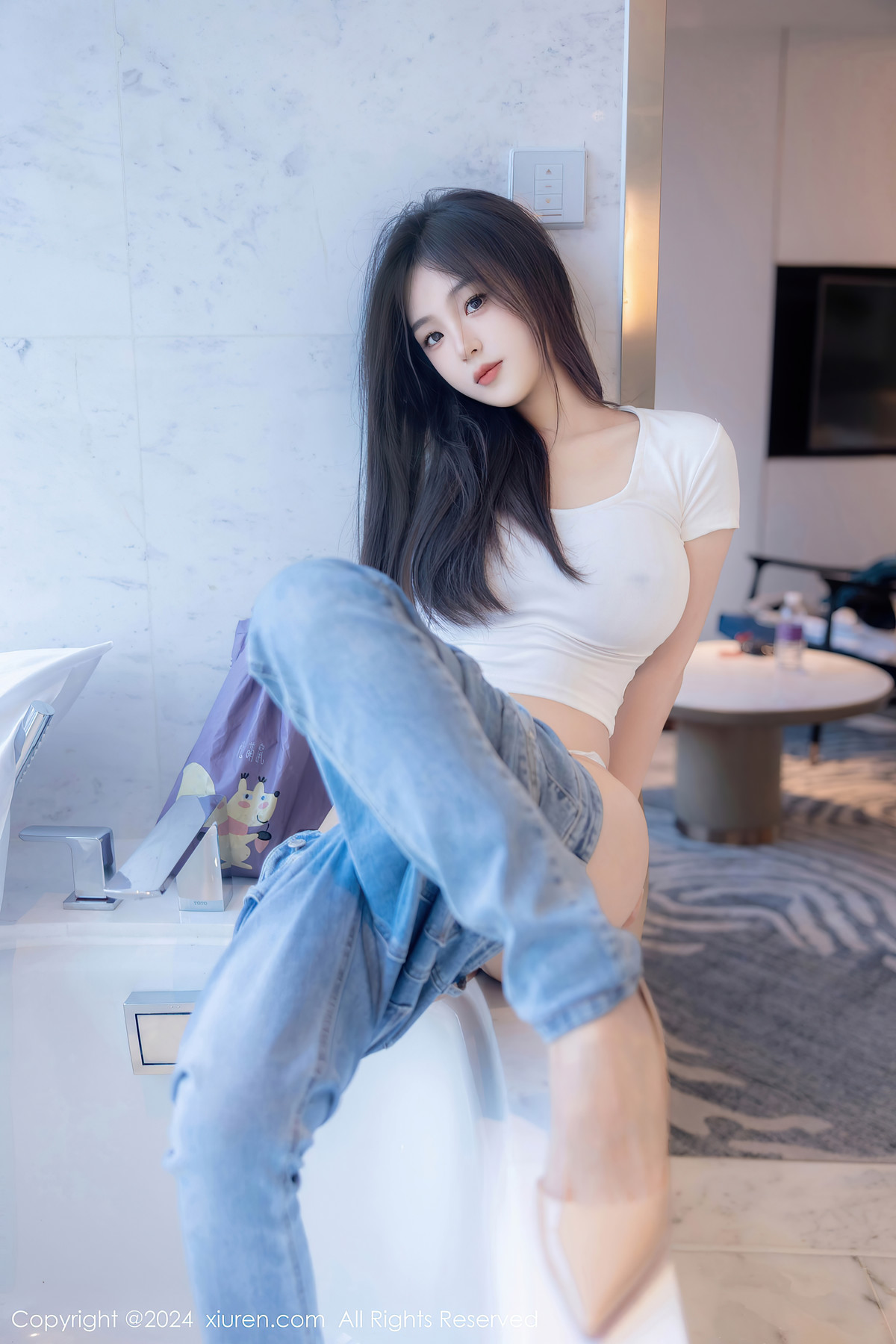 XIUREN No.8467 周周不吃香菜