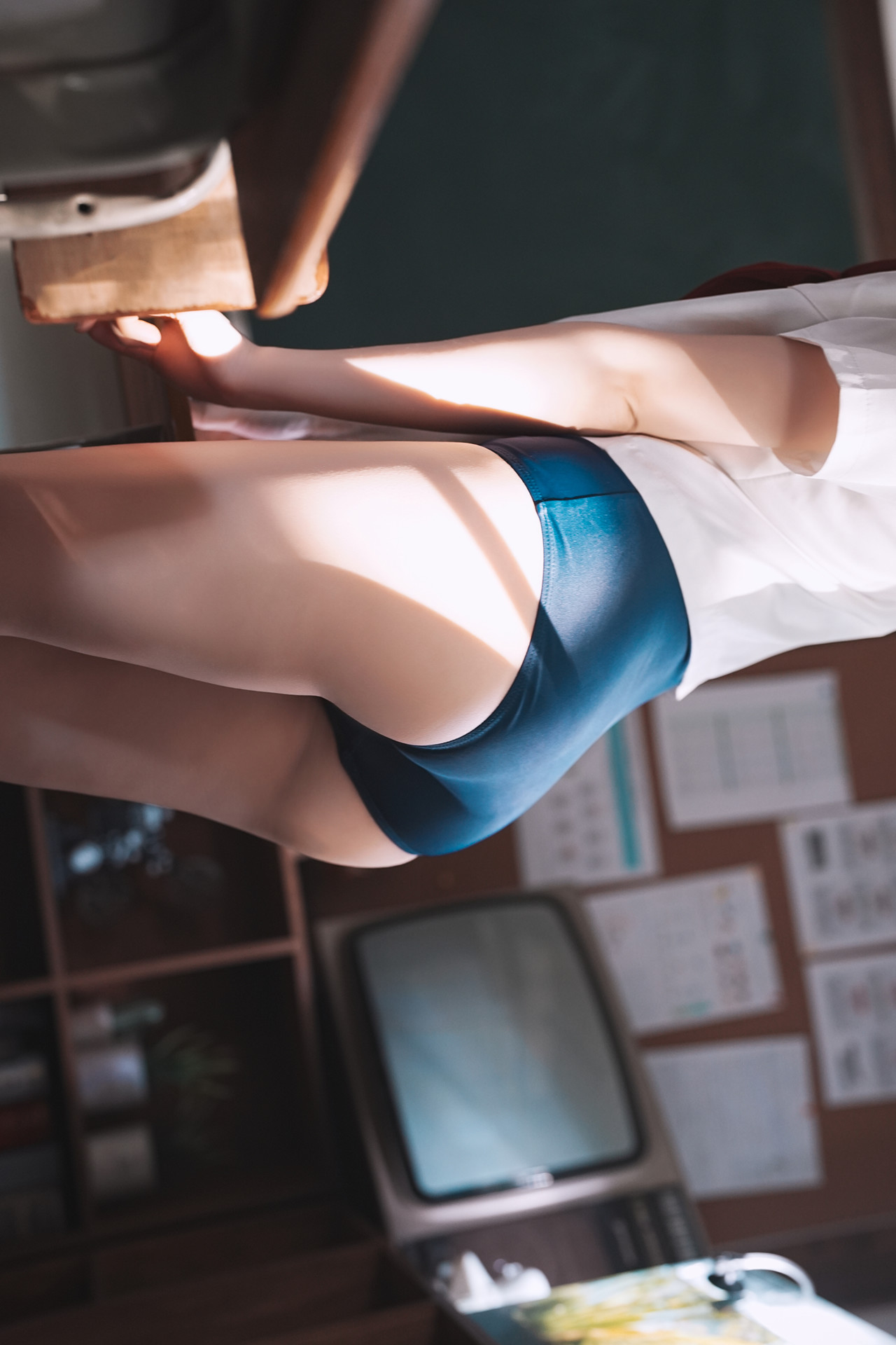 Cosplay 桜桃喵 – 教室死库水