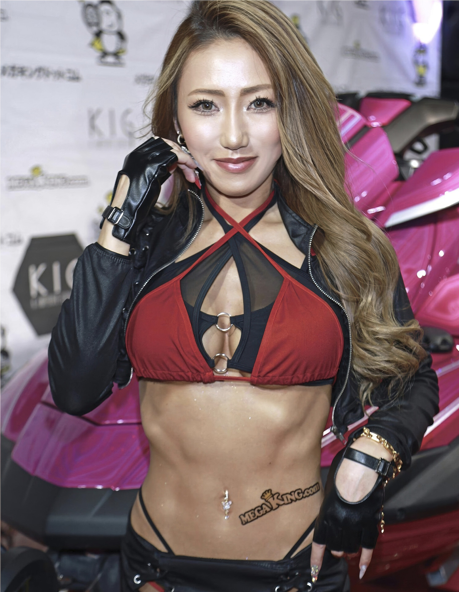 まばゆい美の共演! オートメッセのステージに降り立つ女神たち, エキサイティングマックス！ 2025年05月号