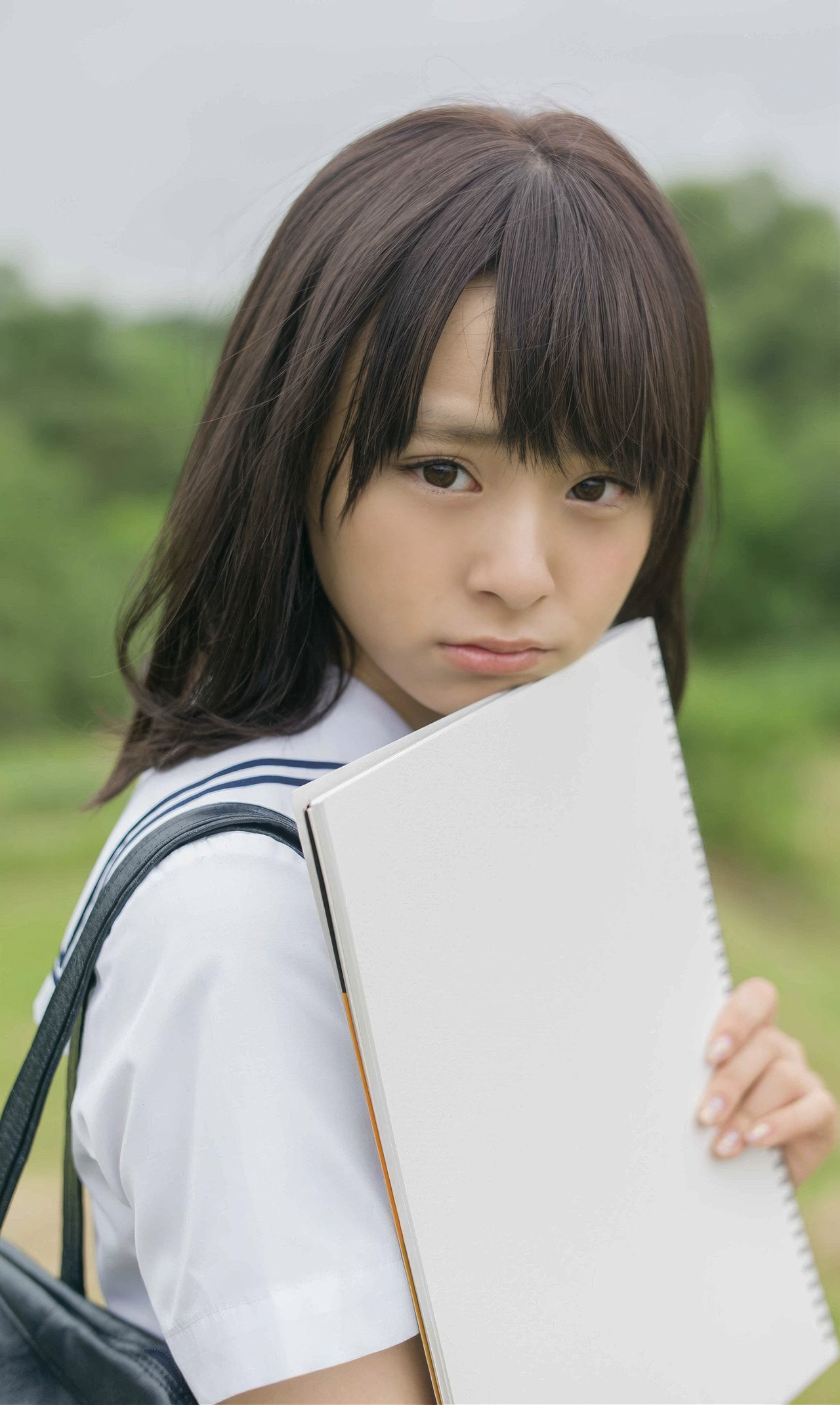 Rena Sato 佐藤麗奈, 週プレ Photo Book 「不思議の国のさとれな」 Set.02