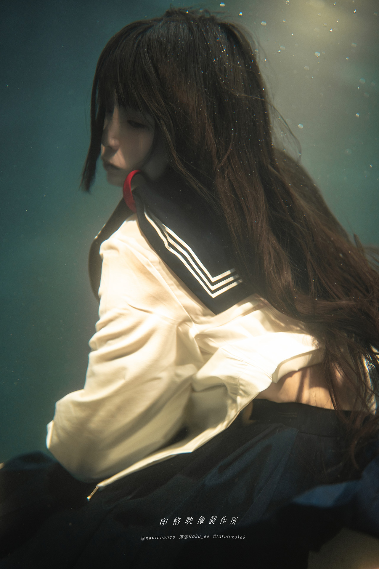 Cosplay 落落Raku – 水泳馆
