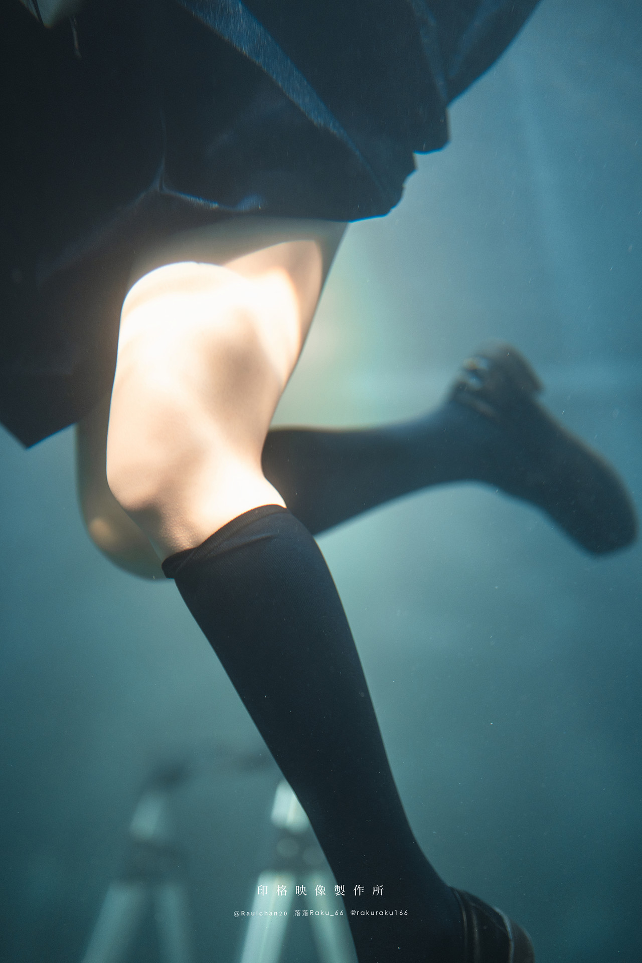 Cosplay 落落Raku – 水泳馆