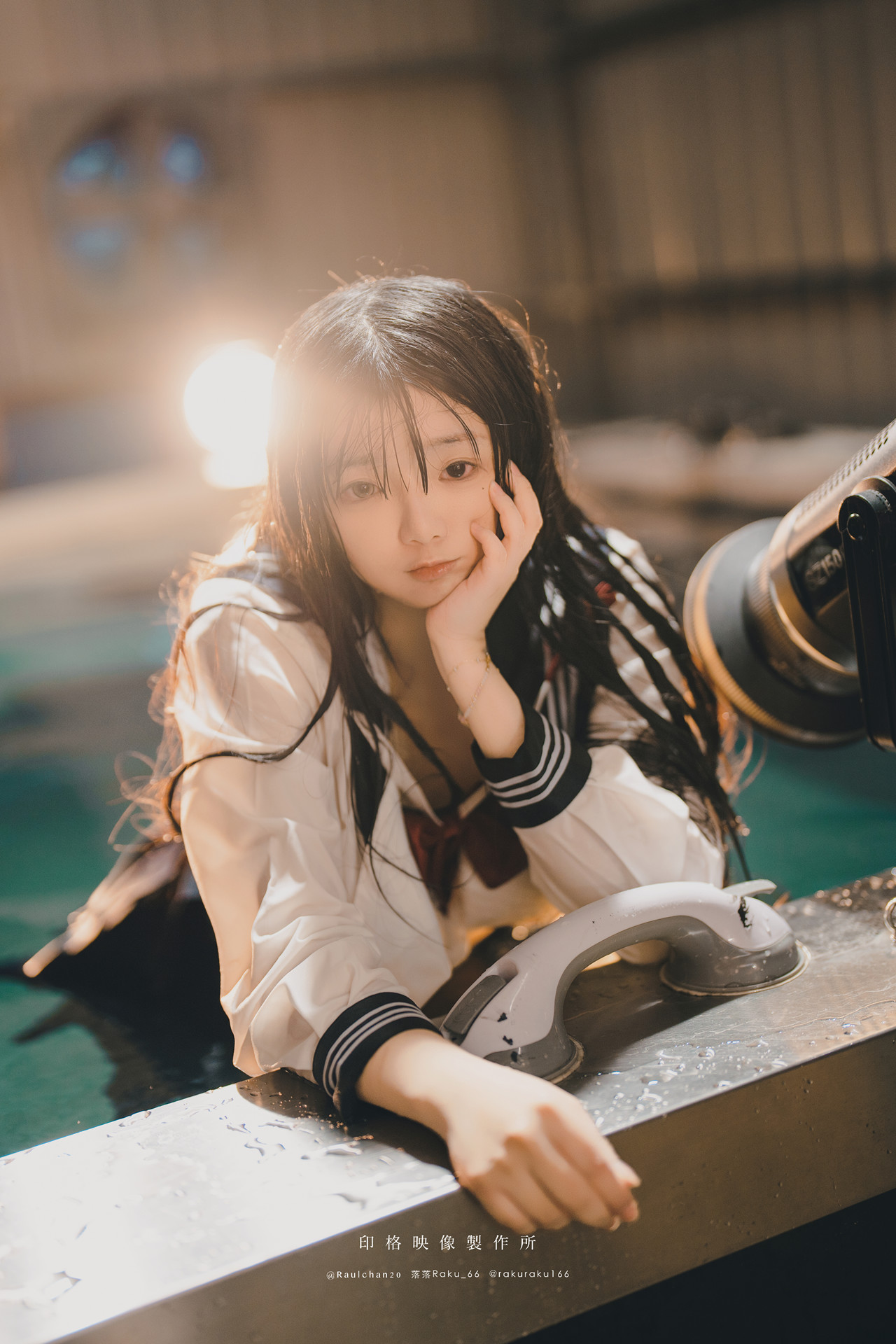 Cosplay 落落Raku – 水泳馆