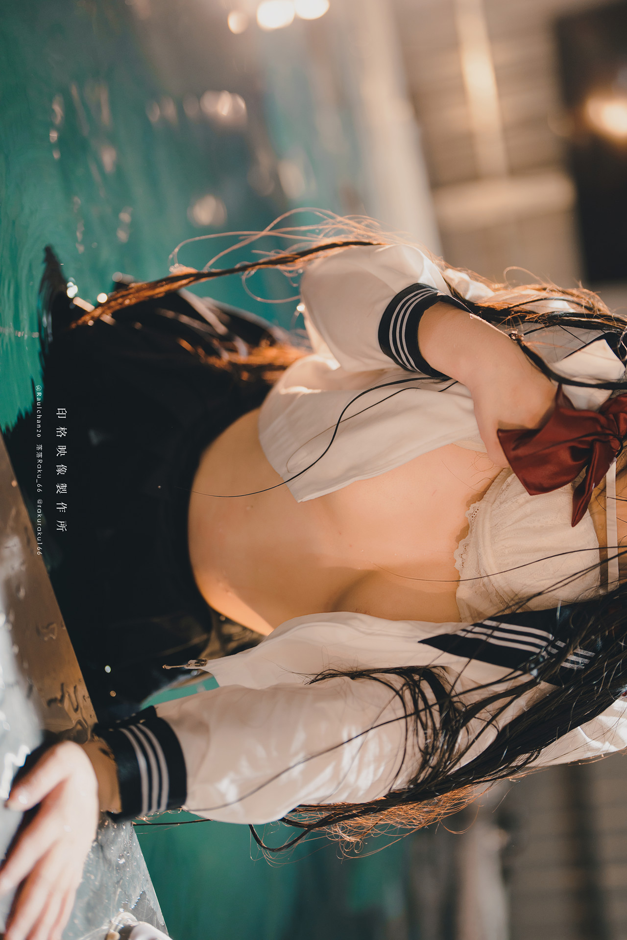Cosplay 落落Raku – 水泳馆