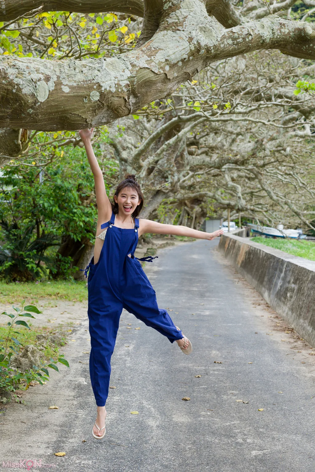 Shida Nene (志田音々)_ 【デジタル限定】ファースト写真集アナザーバージョン『ｎｅｎｅ－まるっとりっぷ－』