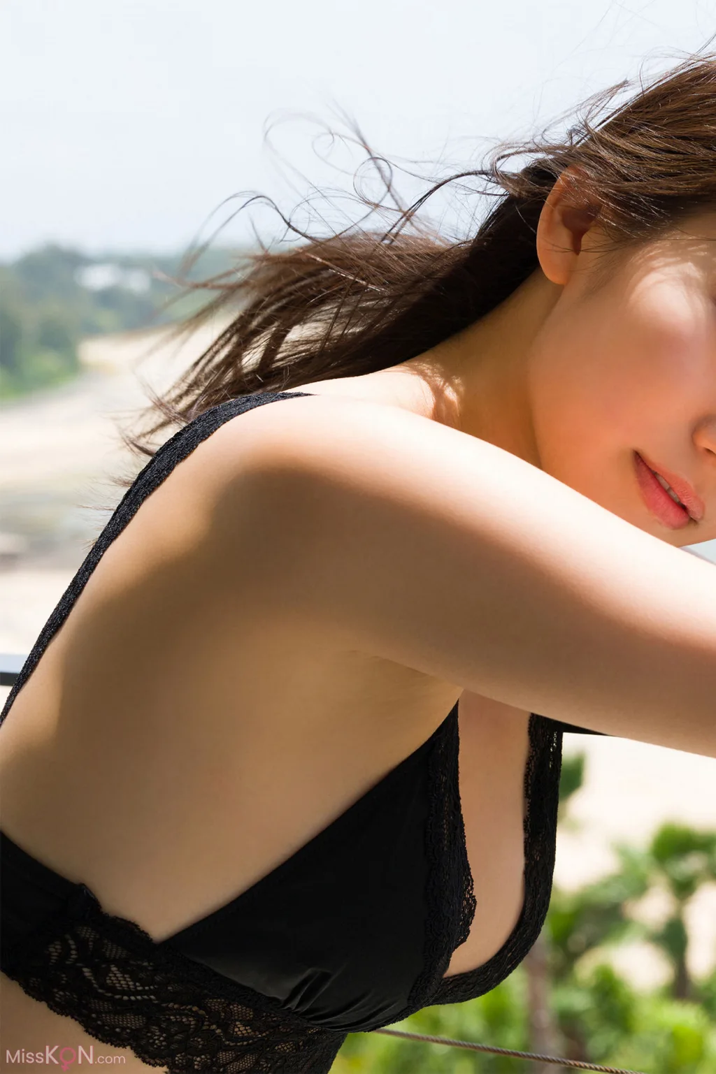 Shida Nene (志田音々)_ 【デジタル限定】ファースト写真集アナザーバージョン『ｎｅｎｅ－まるっとりっぷ－』