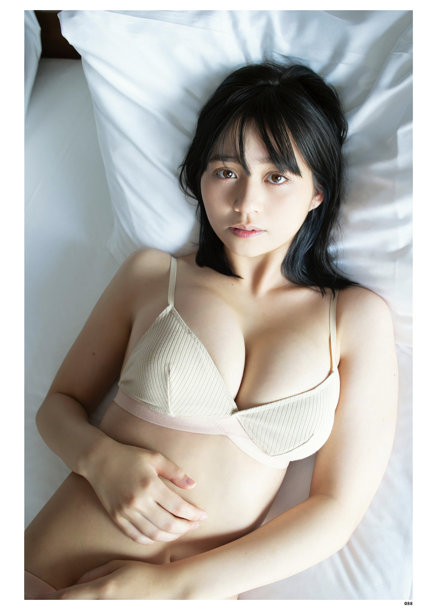 Ellie Misumi 美澄衿依, DOLCE ドルチェ Vol.04