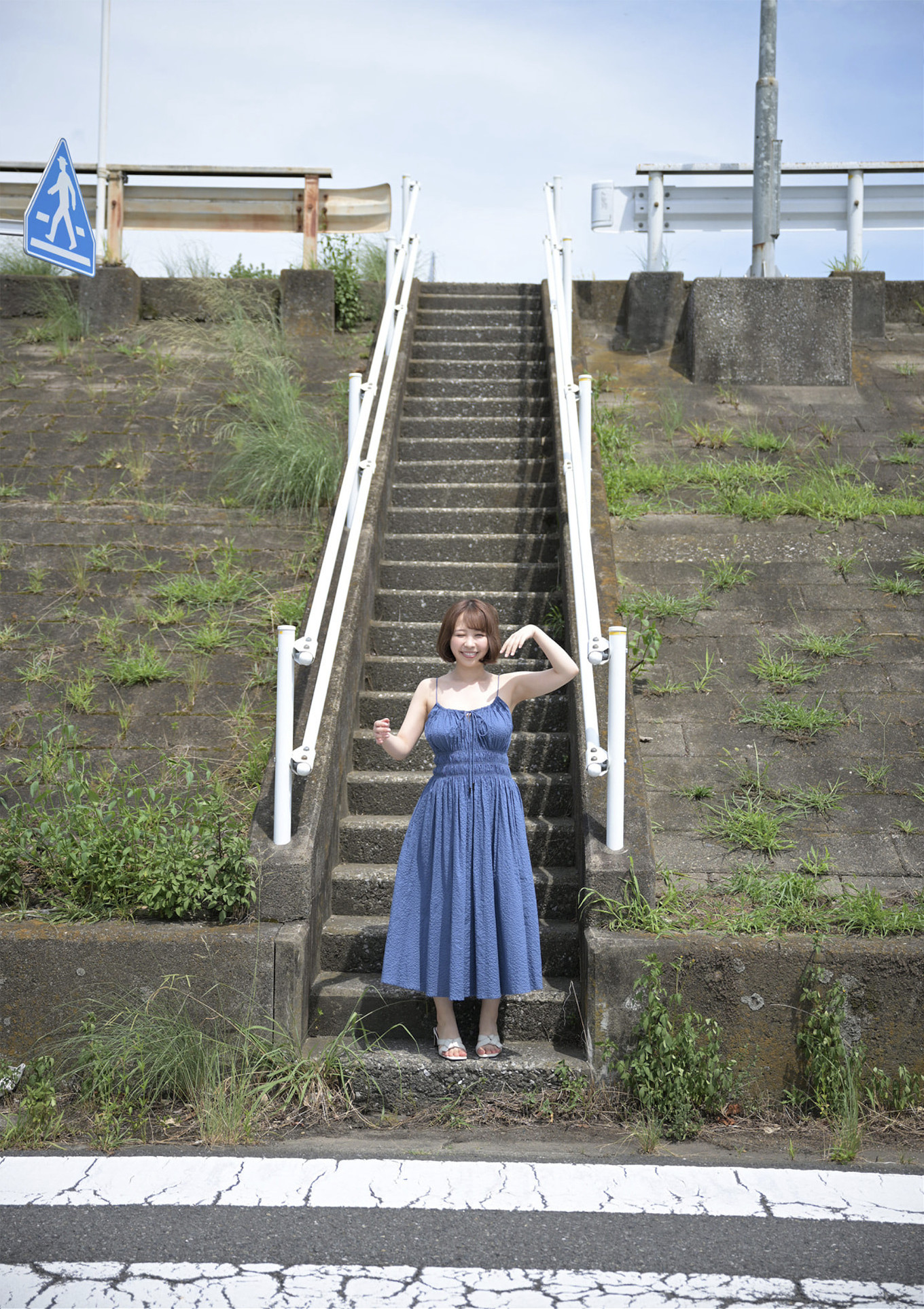 Riho Shishido 宍戸里帆, 週刊現代デジタル写真集 「現役女子大生のマシュマロ巨乳」 Set.03