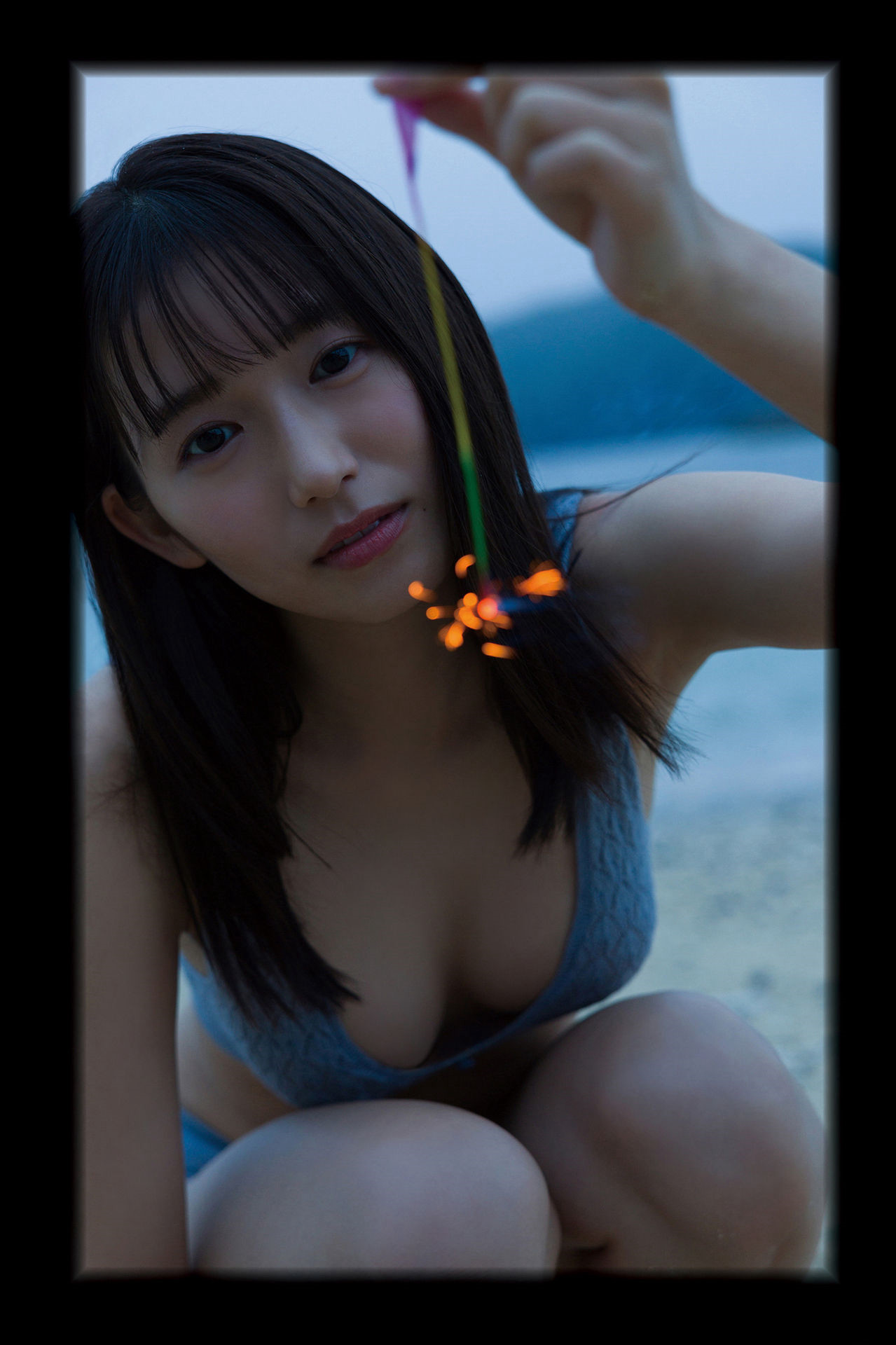 Nene Shida 志田音々, ファースト写真集アナザーバージョン 『ｎｅｎｅ－まるっとりっぷ－』 Set.01