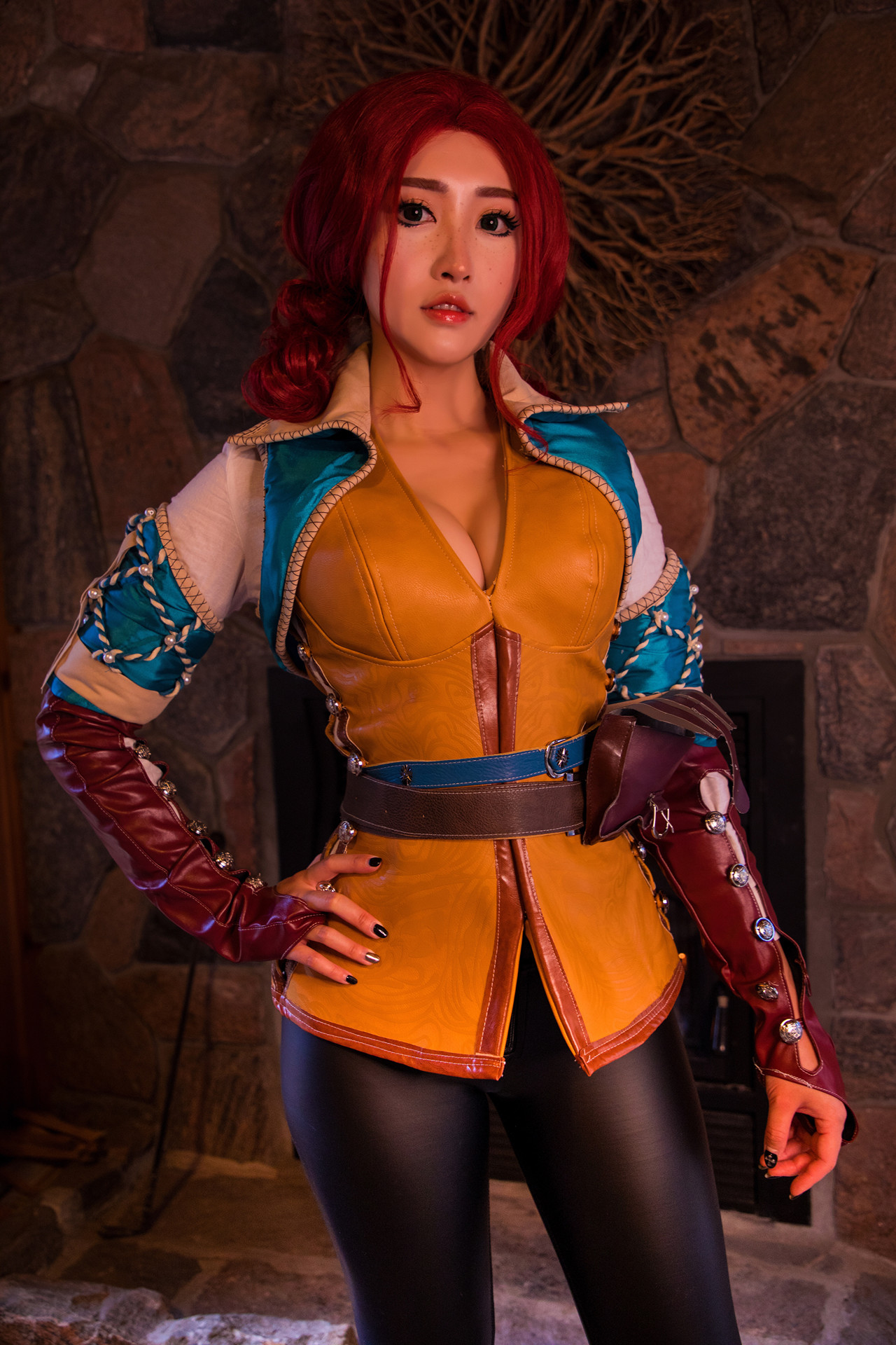 Cosplay MisswarmJ – Triss Merigold