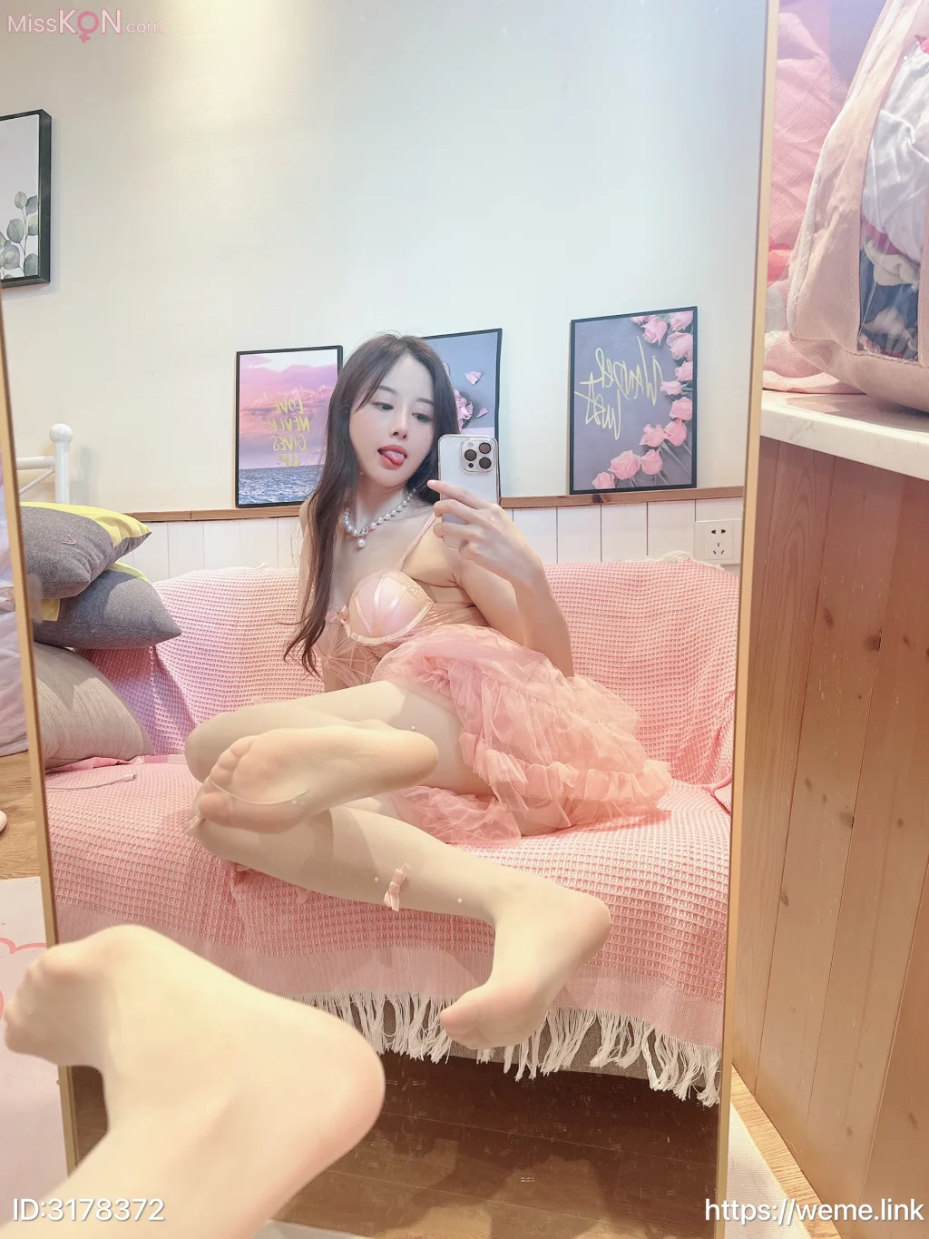 小萌子_ 粉色萌妹