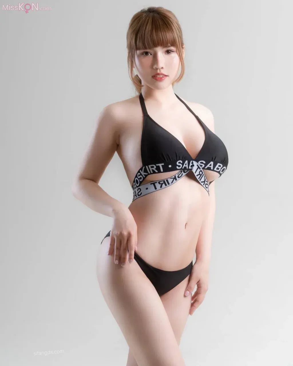 張弄弄 (papaqie)_ (OF+IG) G罩杯女友弓長弄弄