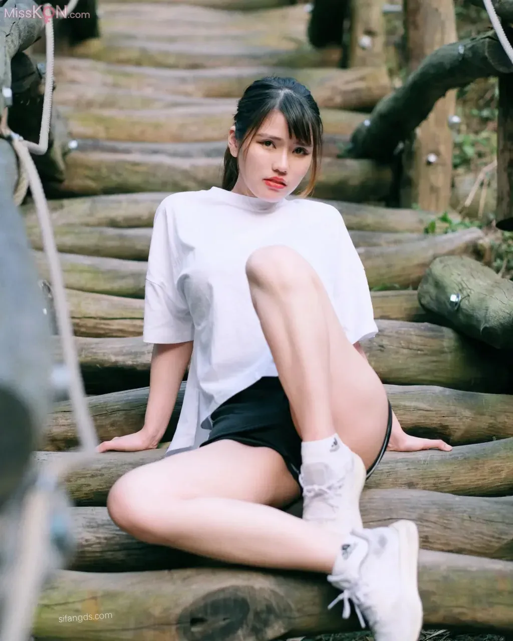 張弄弄 (papaqie)_ (OF+IG) G罩杯女友弓長弄弄