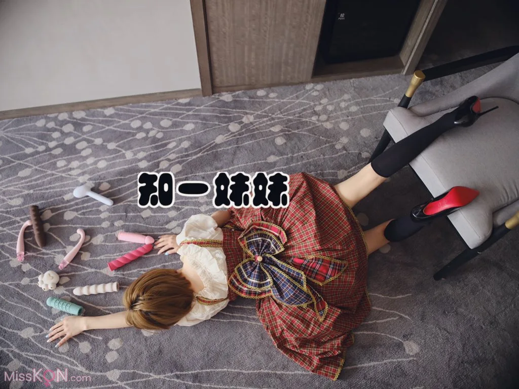 知一妹妹_ 露脸福利姬唯一真神 含最新视图