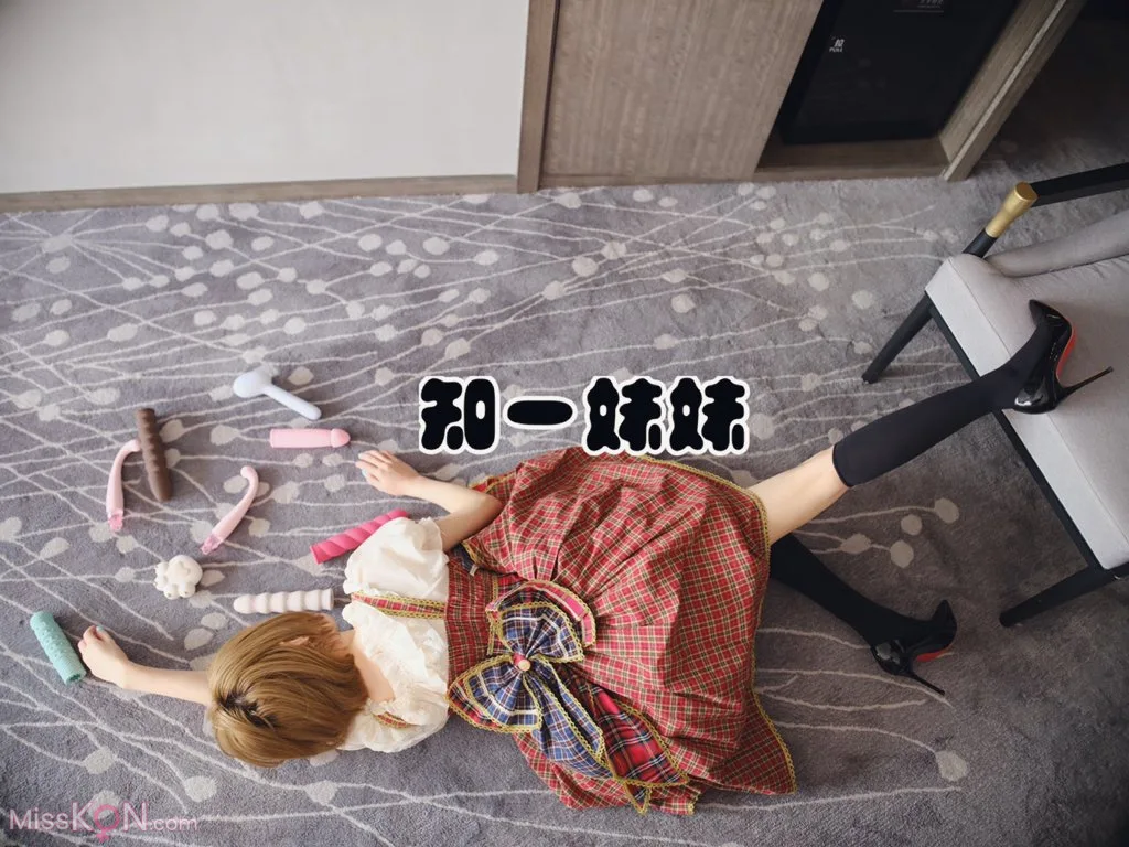 知一妹妹_ 露脸福利姬唯一真神 含最新视图