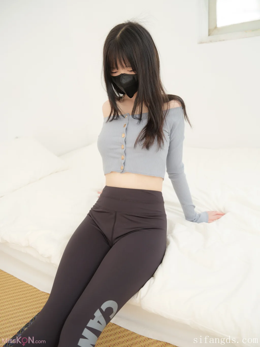 [紧急企划] 见希w_ R18 内部私定 OL&瑜伽裤+4K视频