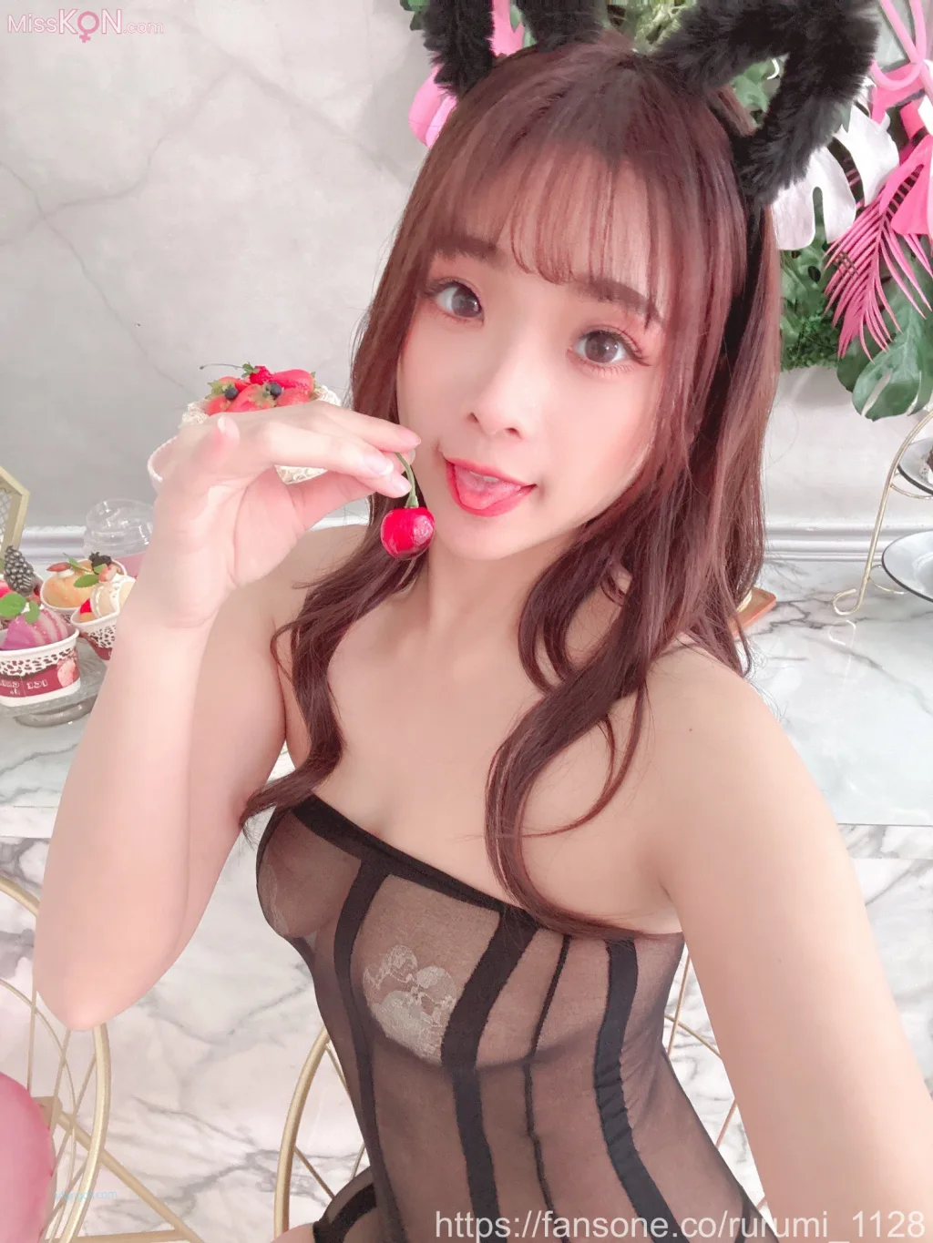 露露咪_ TW極品D奶模特兒付費合集