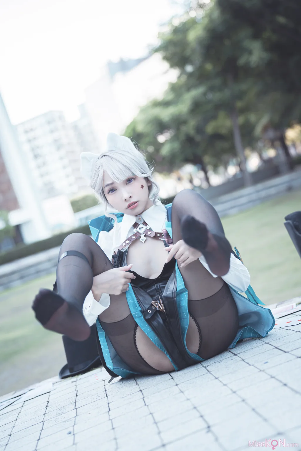 Coser@慕慕Momo_ 原神 Genshin 琳妮特的色情魔術 室外