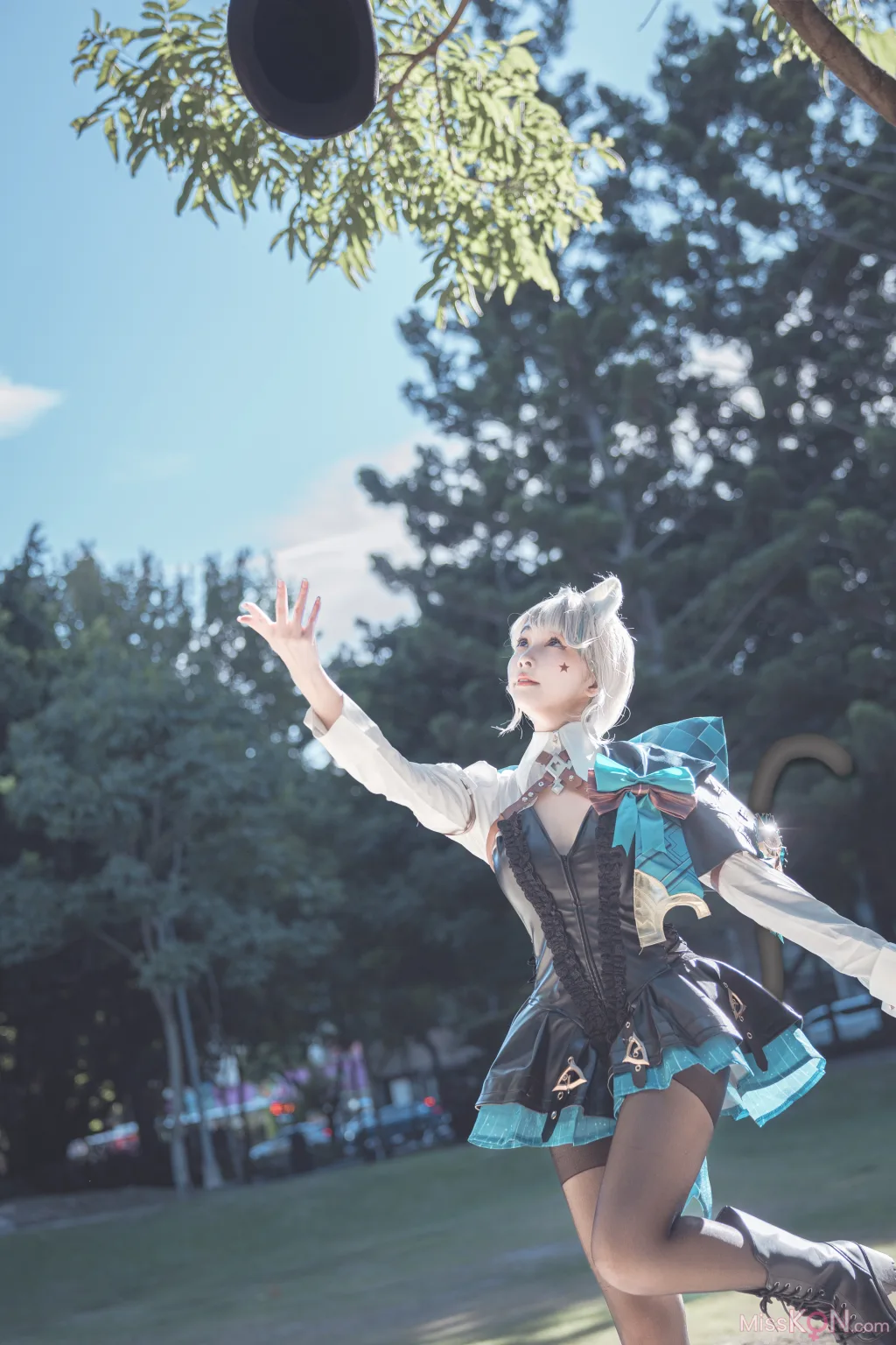 Coser@慕慕Momo_ 原神 Genshin 琳妮特的色情魔術 室外