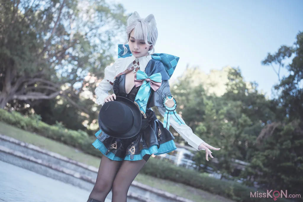 Coser@慕慕Momo_ 原神 Genshin 琳妮特的色情魔術 室外