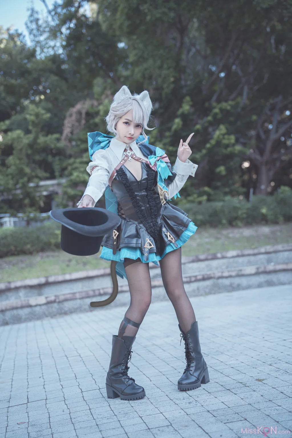 Coser@慕慕Momo_ 原神 Genshin 琳妮特的色情魔術 室外