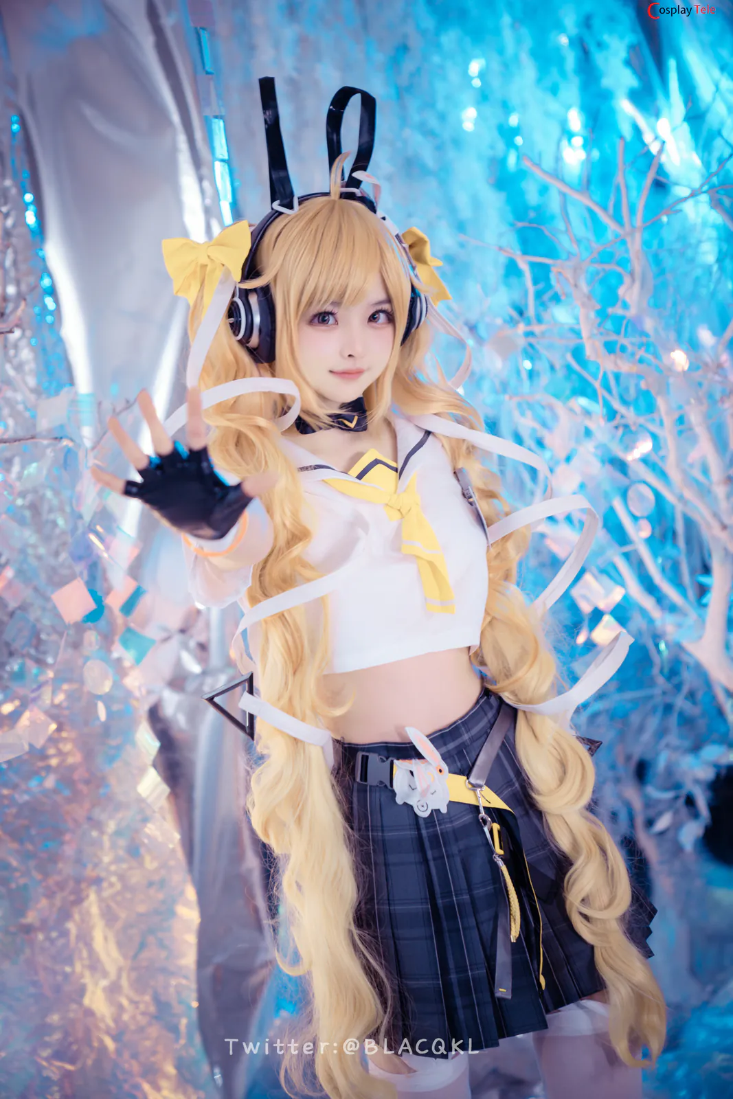 Blacqkl (白莉爱吃巧克力) cosplay Angela – King of Glory