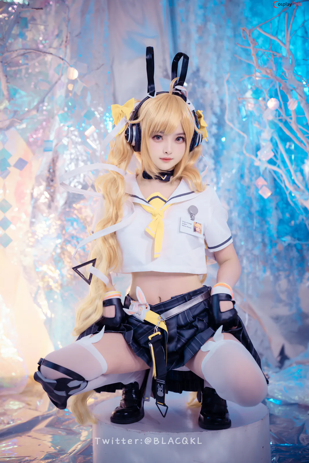 Blacqkl (白莉爱吃巧克力) cosplay Angela – King of Glory