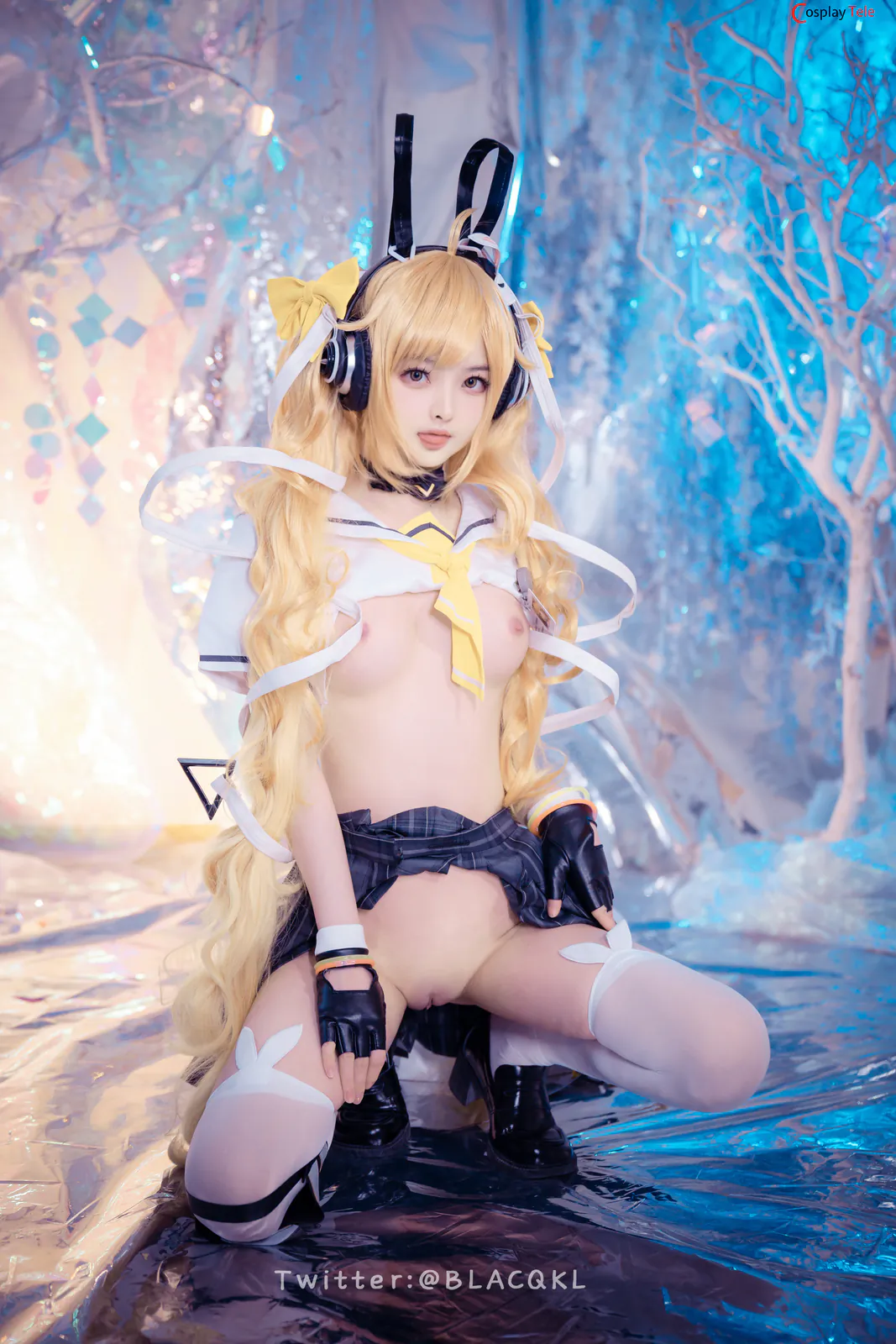 Blacqkl (白莉爱吃巧克力) cosplay Angela – King of Glory