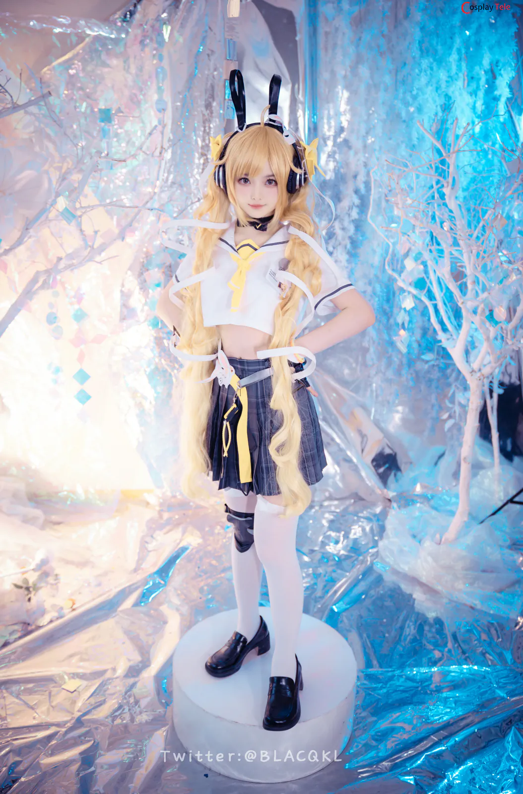 Blacqkl (白莉爱吃巧克力) cosplay Angela – King of Glory