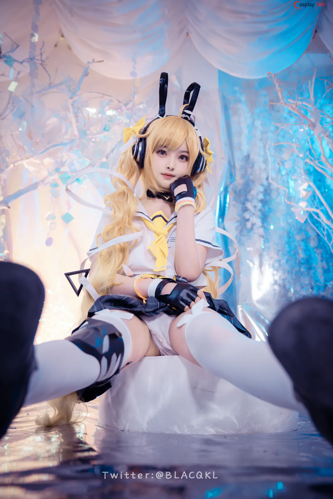 Blacqkl (白莉爱吃巧克力) cosplay Angela – King of Glory