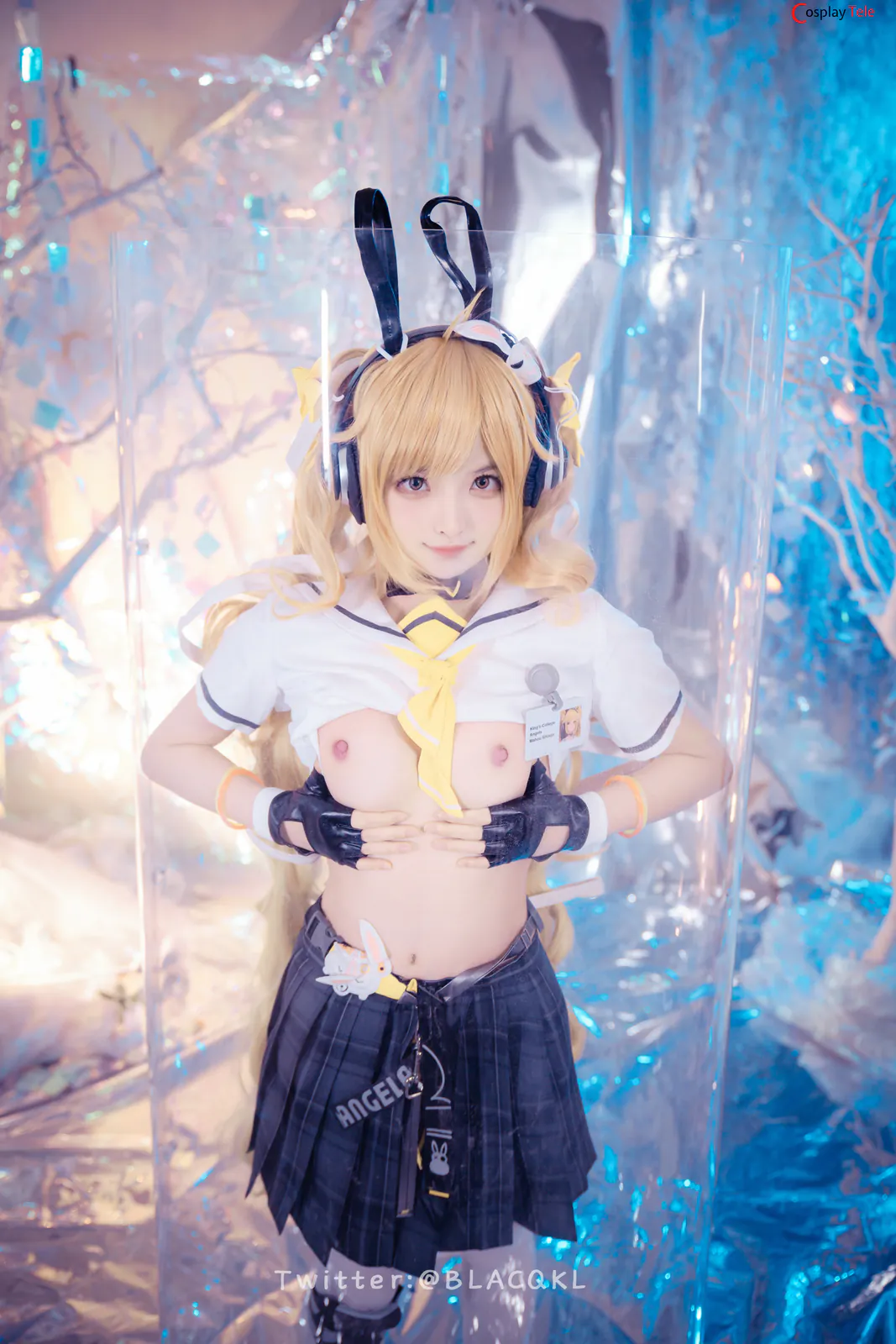 Blacqkl (白莉爱吃巧克力) cosplay Angela – King of Glory