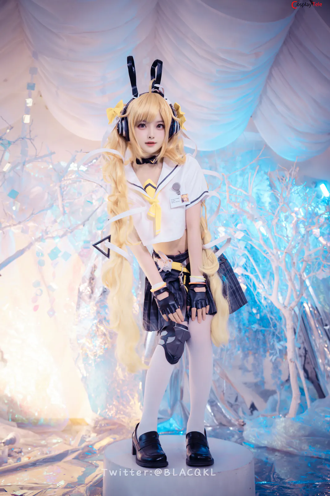 Blacqkl (白莉爱吃巧克力) cosplay Angela – King of Glory